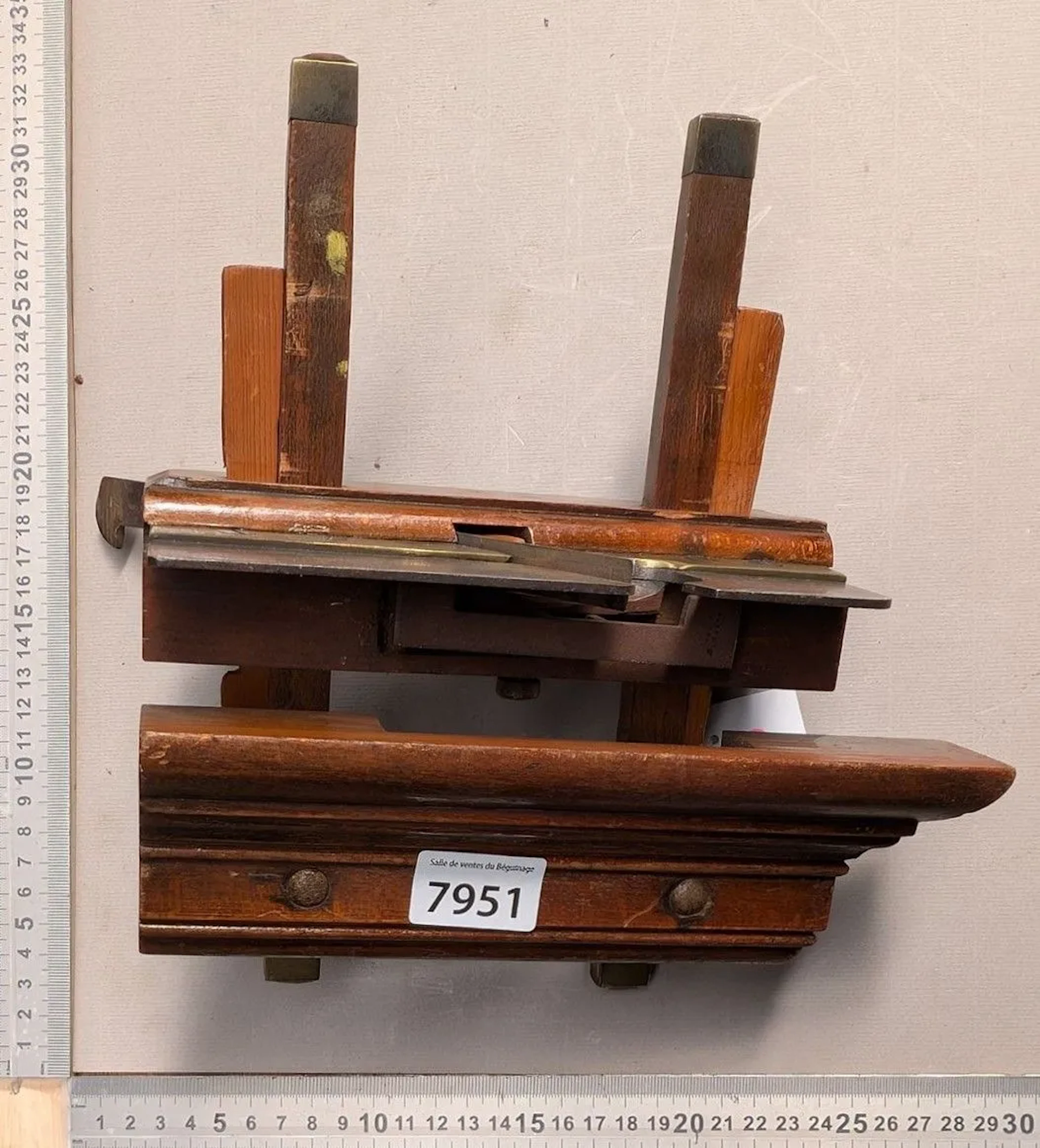 1 antique plane—see photos for dimensions and condition