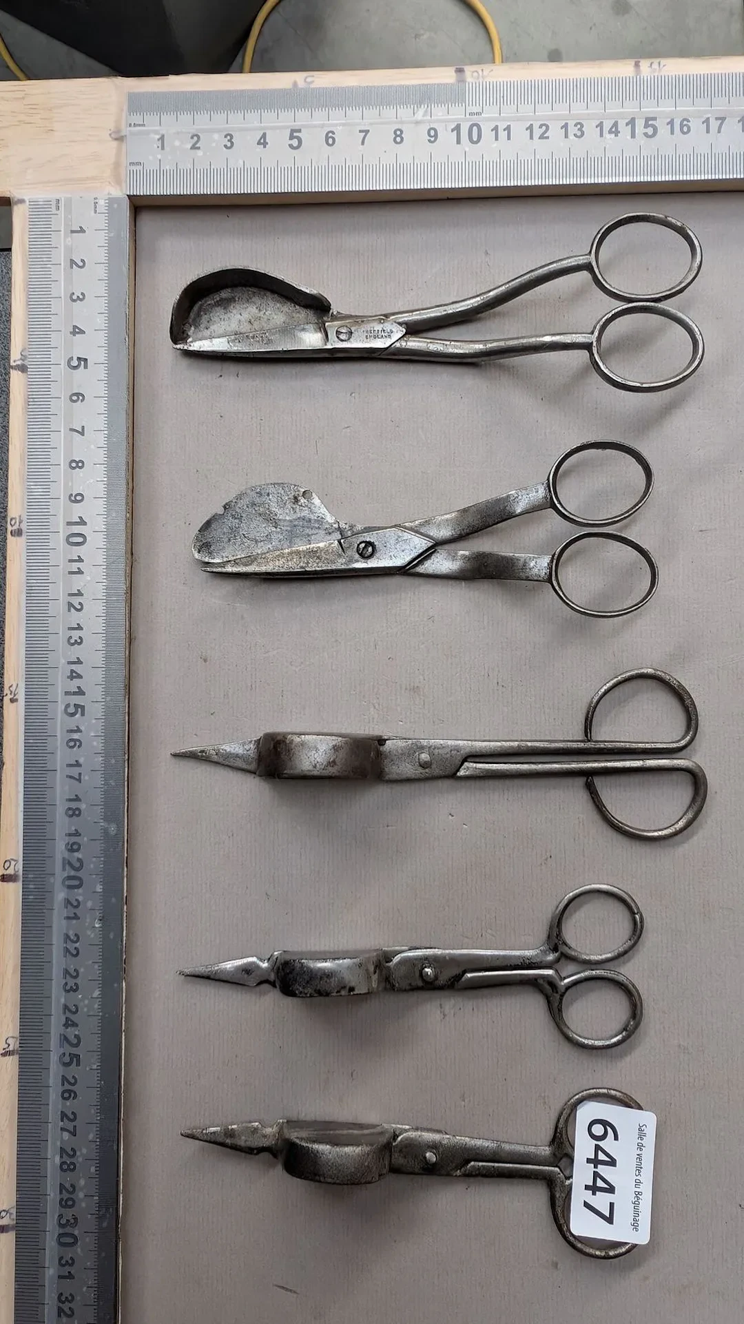 5 candle snuffers - See photos for dimensions and condition