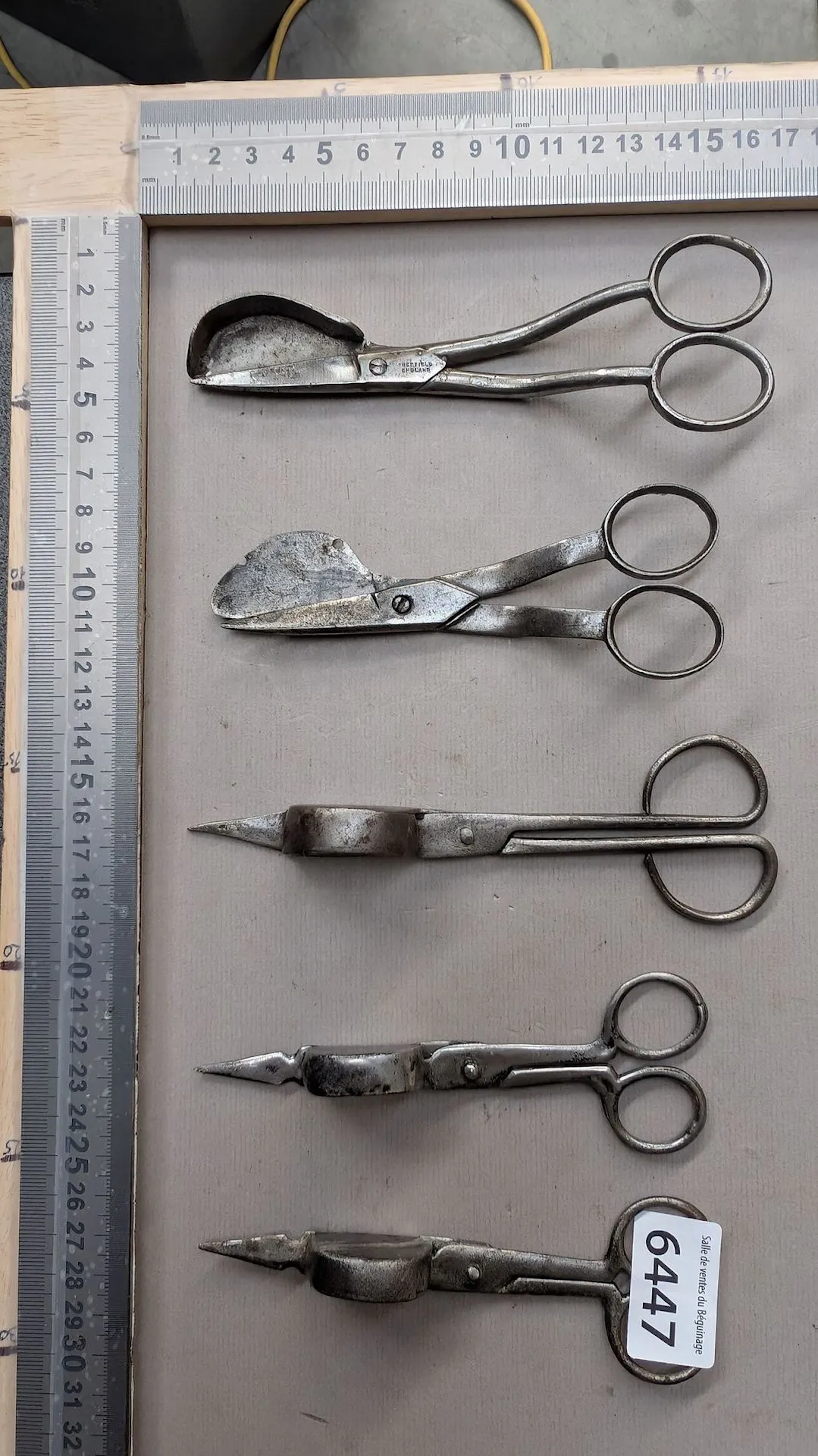 5 candle snuffers - See photos for dimensions and condition