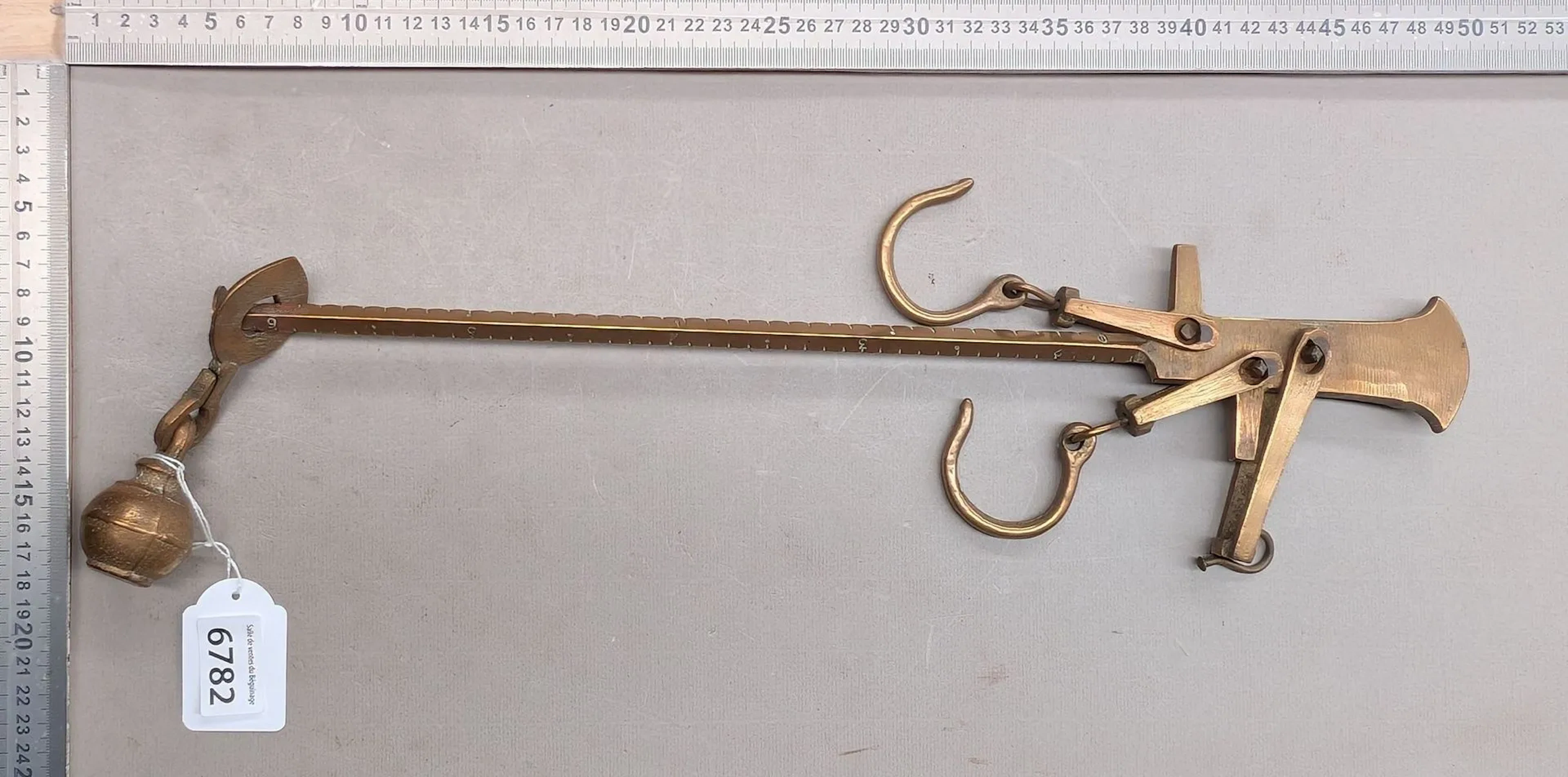 Beautiful antique brass scale - See photos for dimensions and condition