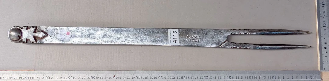 1 antique wrought-iron compass, DUVALA-SAPOGNE, 18th century—see photos
