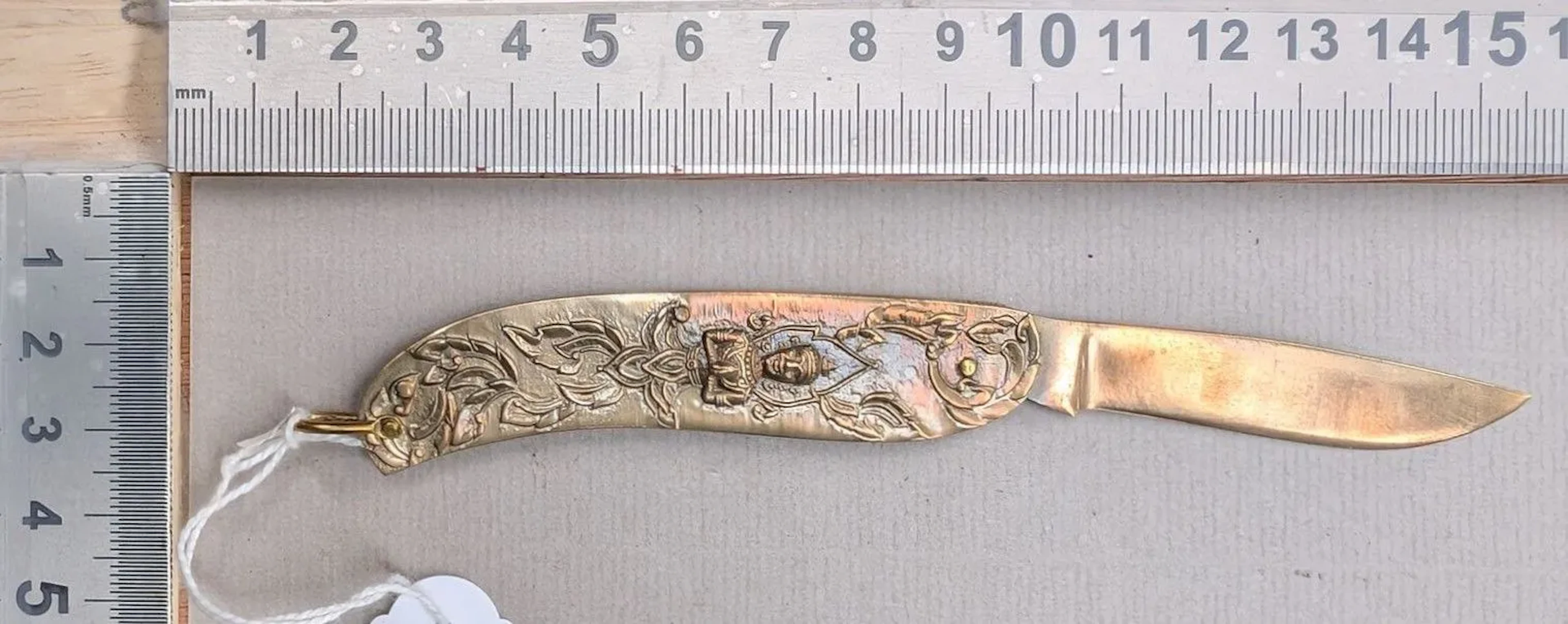 Very nice single-blade pocket knife—see photos for dimensions and condition