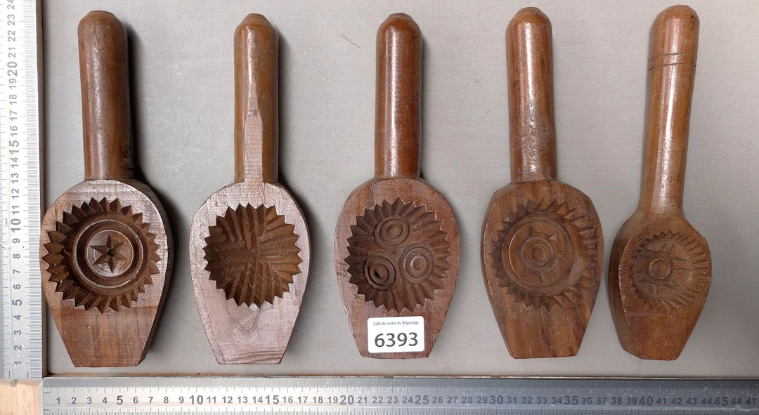 5 small antique butter molds—see photos for dimensions and condition