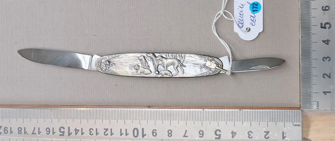 Vintage 2-blade STANLESS pocket knife—see photos for dimensions and condition