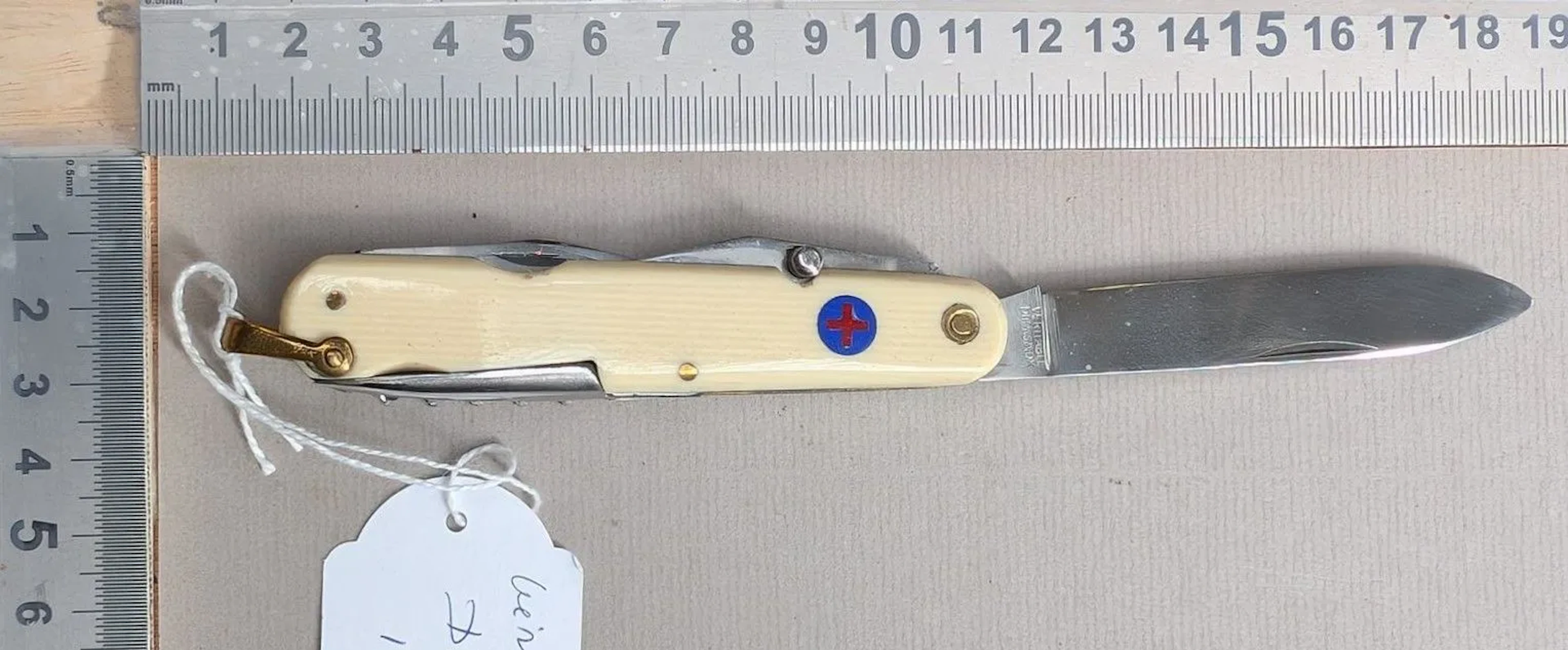 1 genuine 7-function DAMAS INOX knife—see photos for dimensions and condition