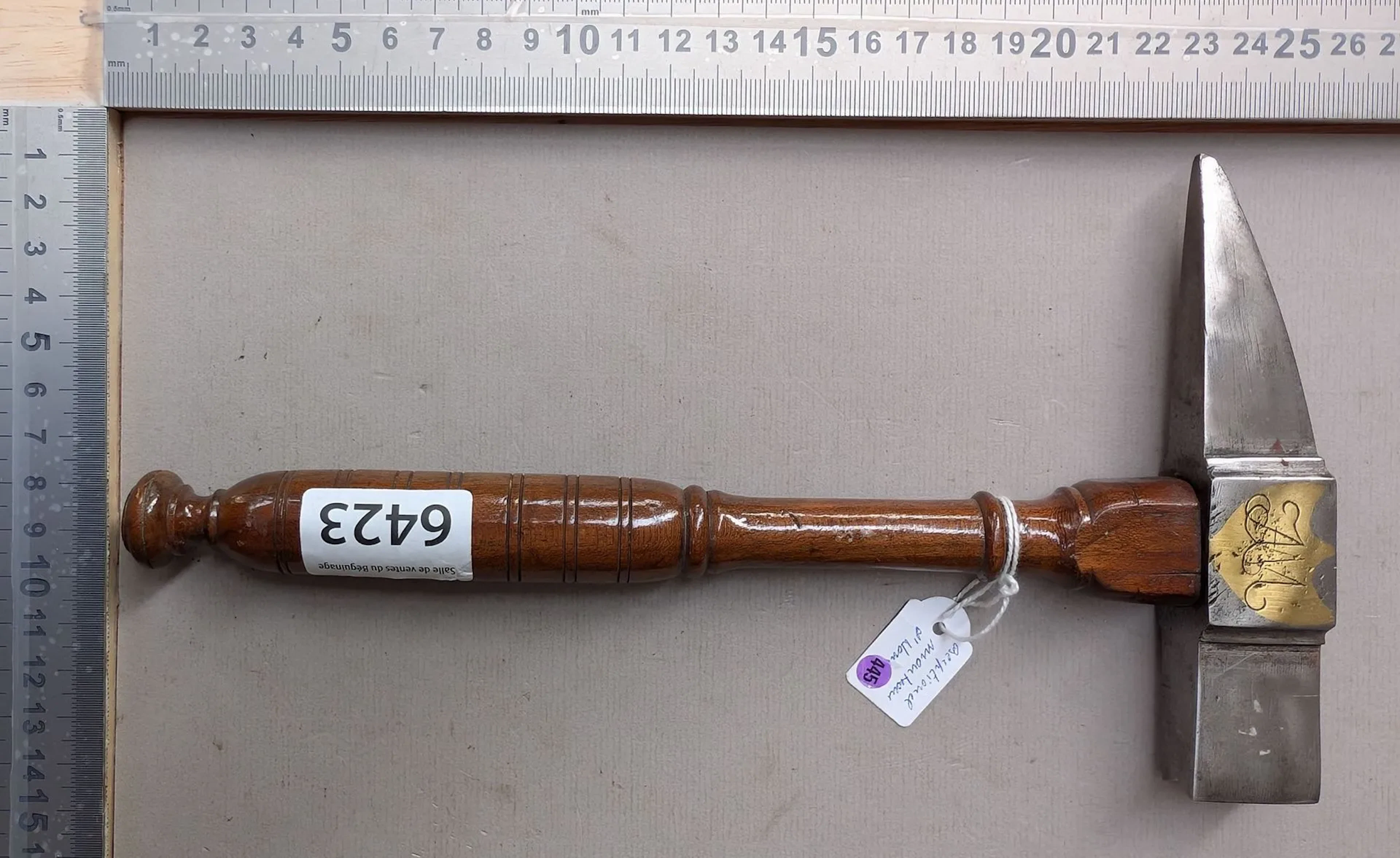 1 exceptional ceremonial hammer - See photos for dimensions and condition