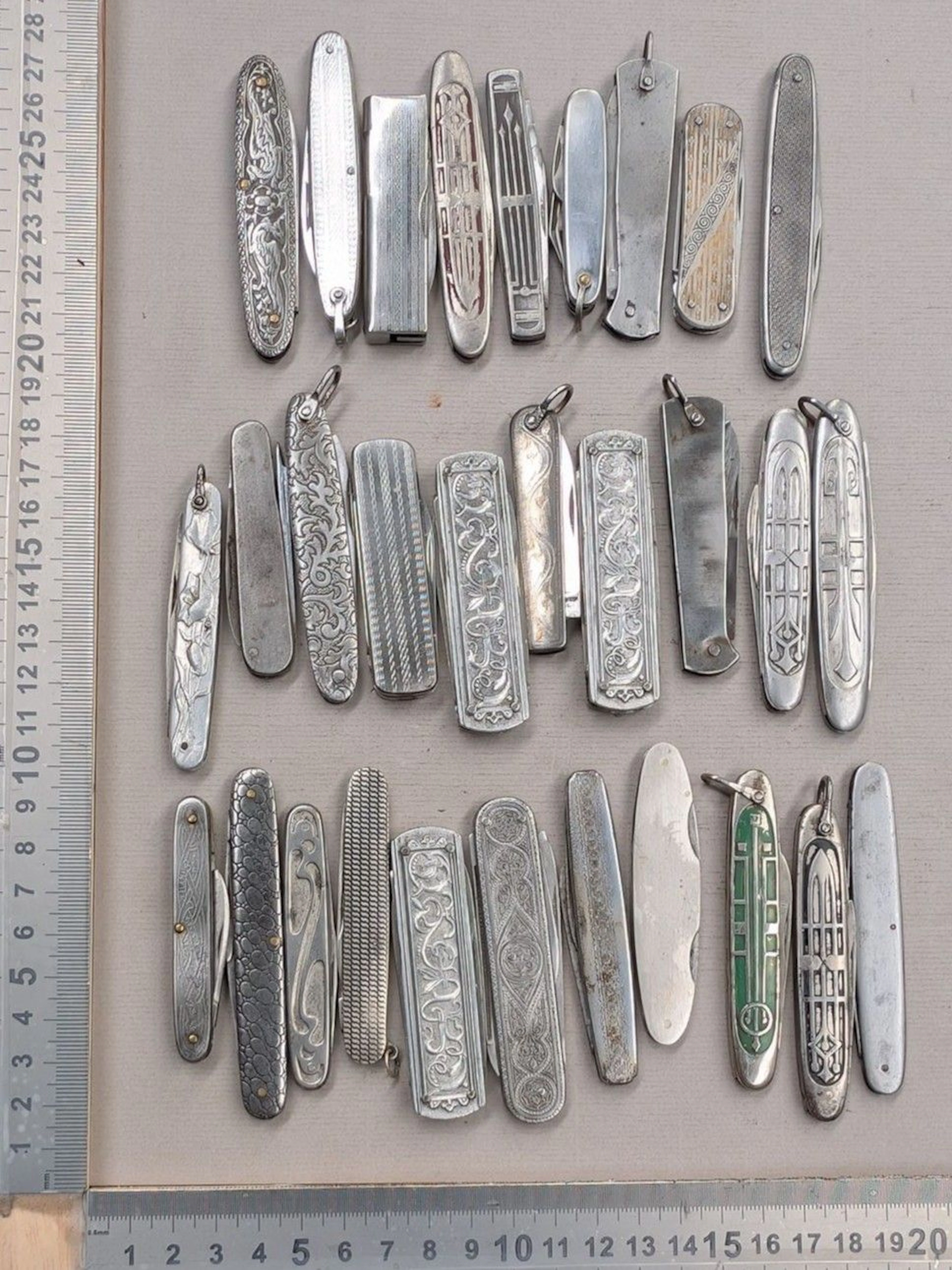 Set of 30 antique silver-plated pocket knives from 1900—see photos