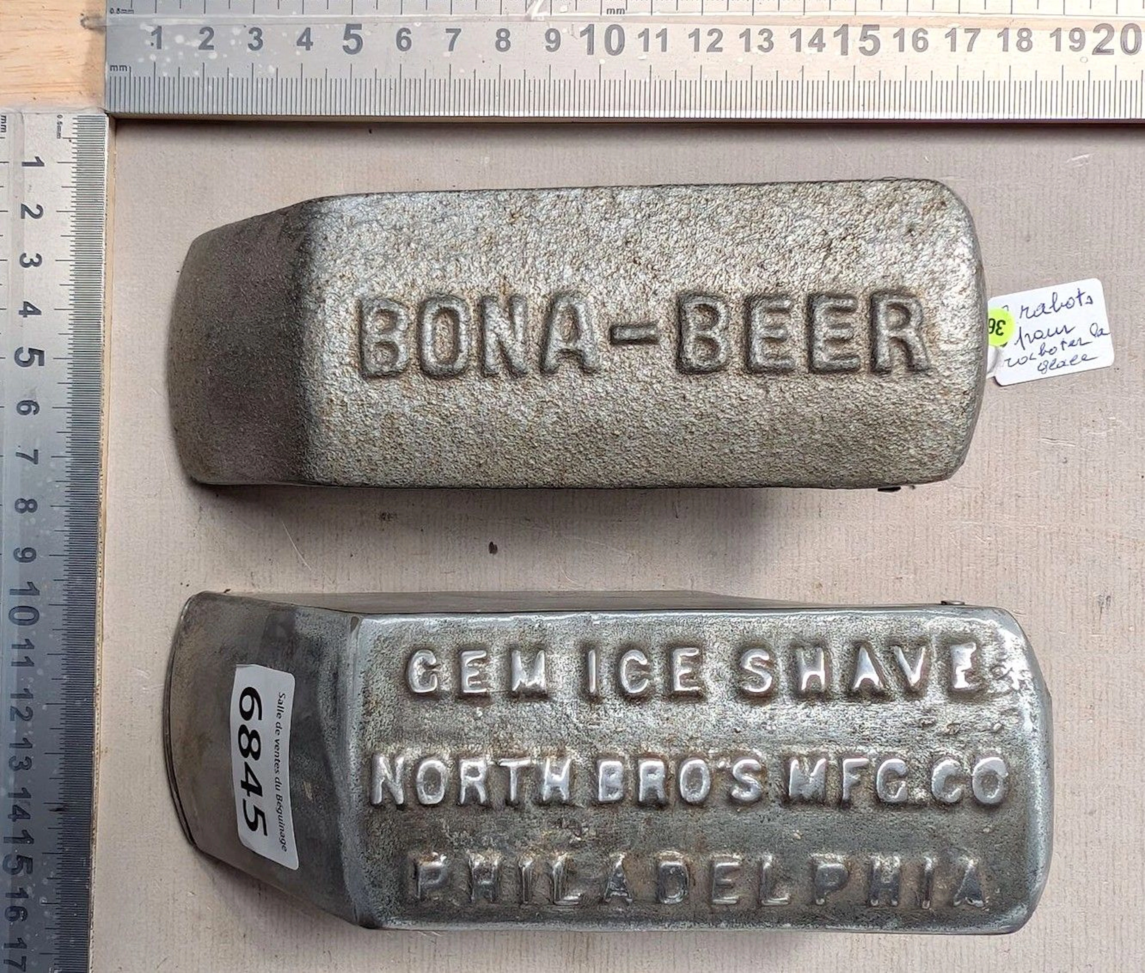 2 ice scrapers - See photos for dimensions and condition