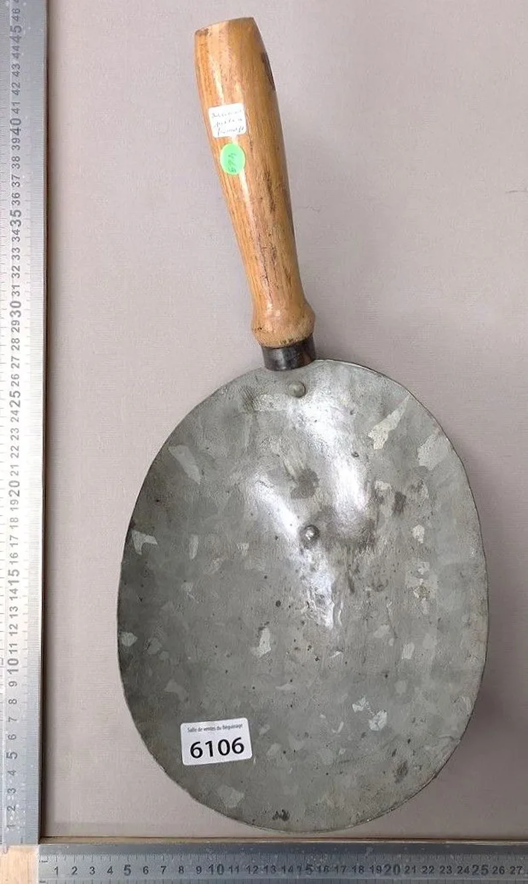 Cheese scoop - See photos for dimensions and condition