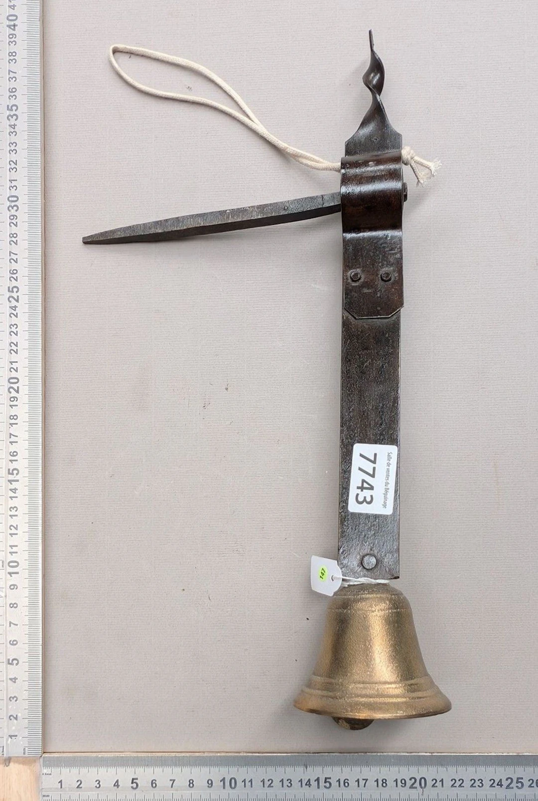 1 antique store bell made of steel and brass—see photos for dimensions