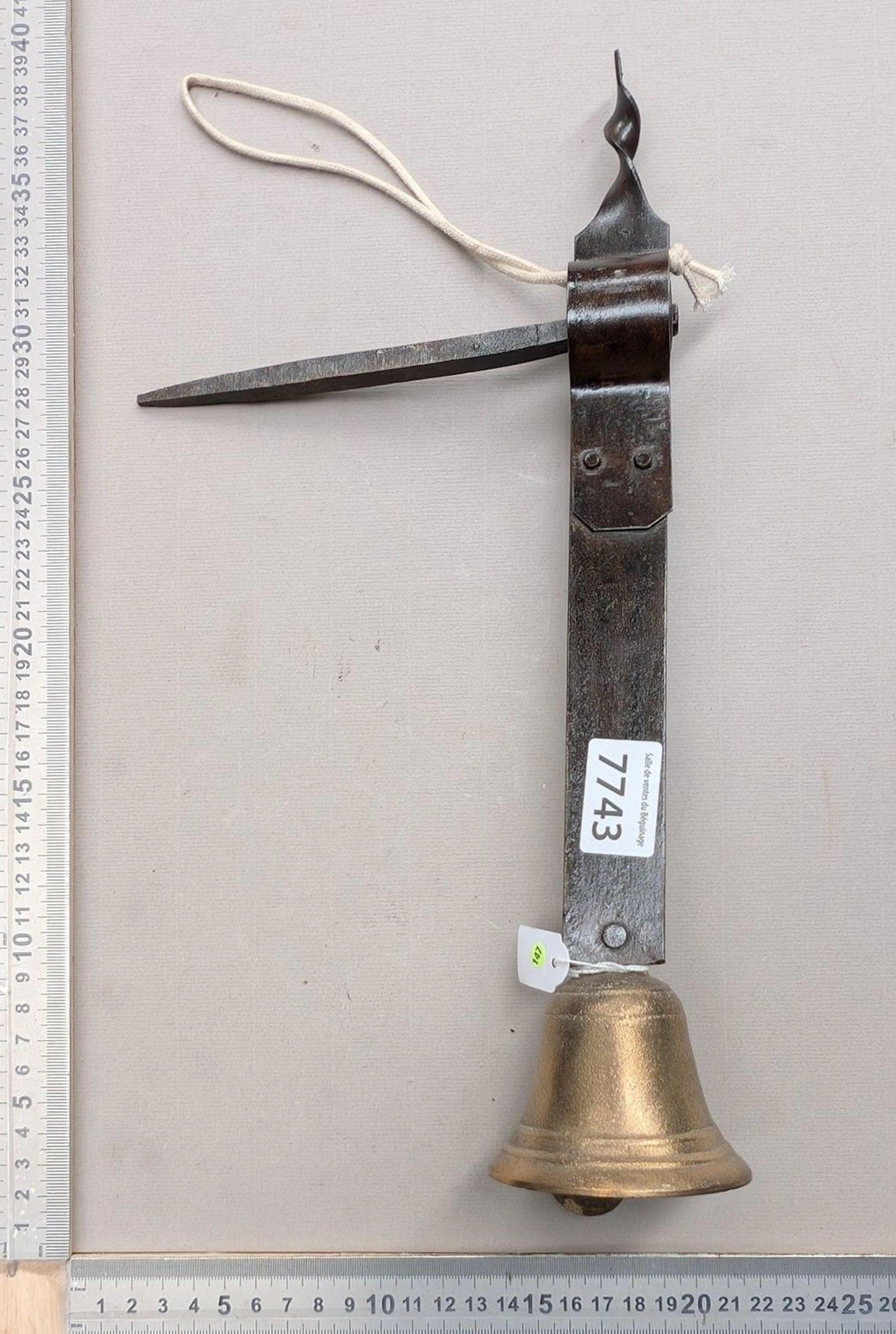1 antique store bell made of steel and brass—see photos for dimensions
