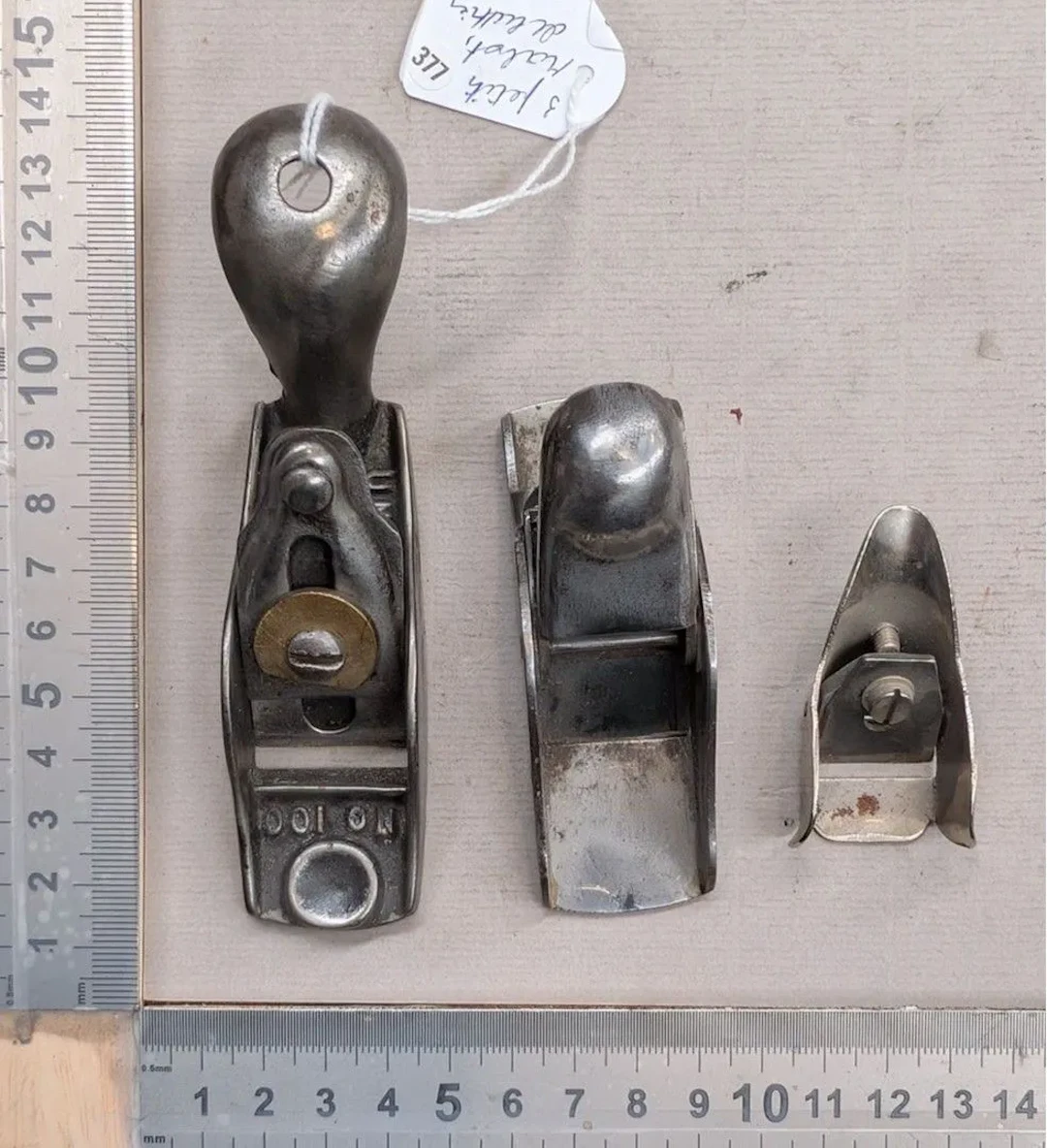3 small luthier's planes—see photos for dimensions and condition