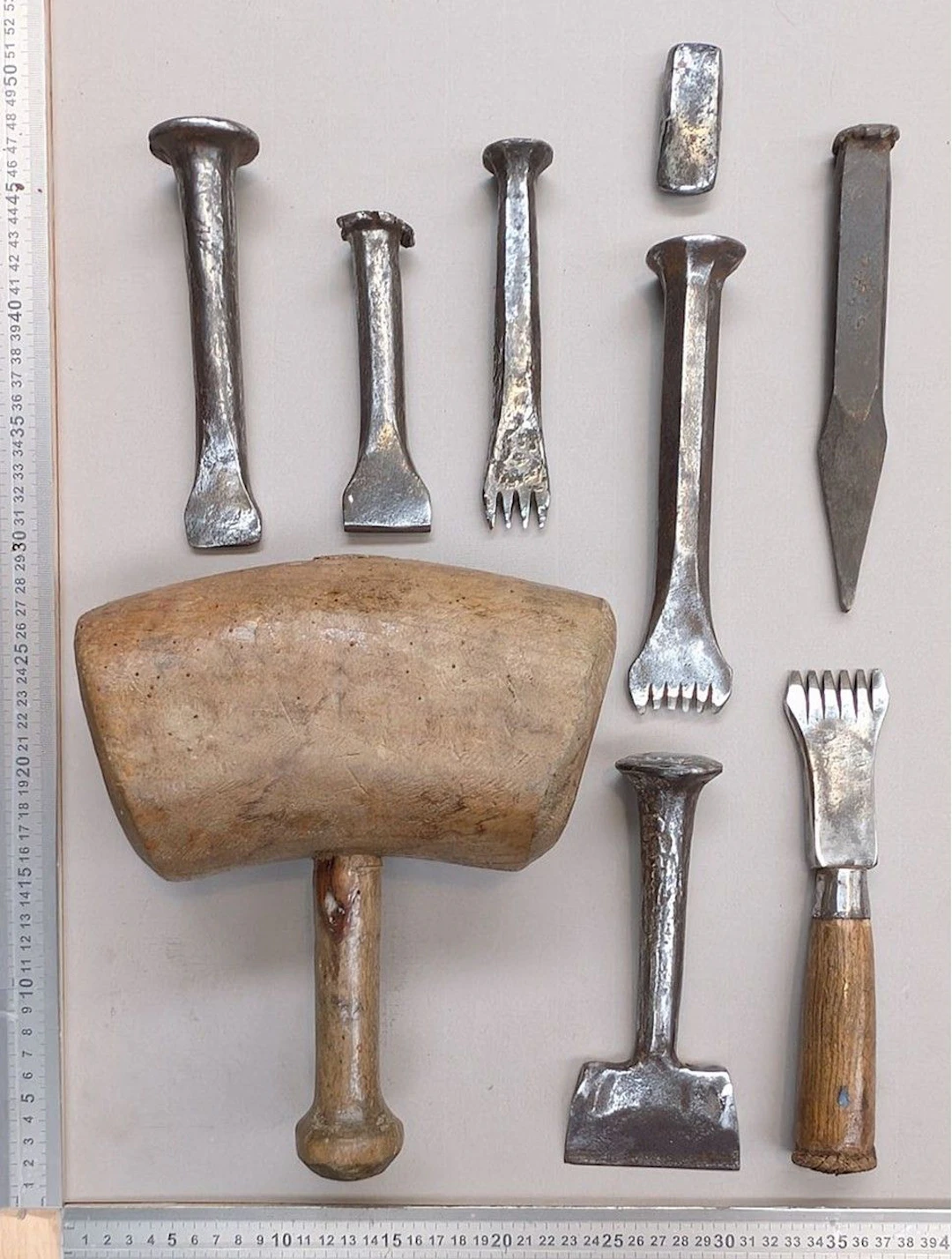 Stone mason's and sculptor's tools—see photos for dimensions and condition