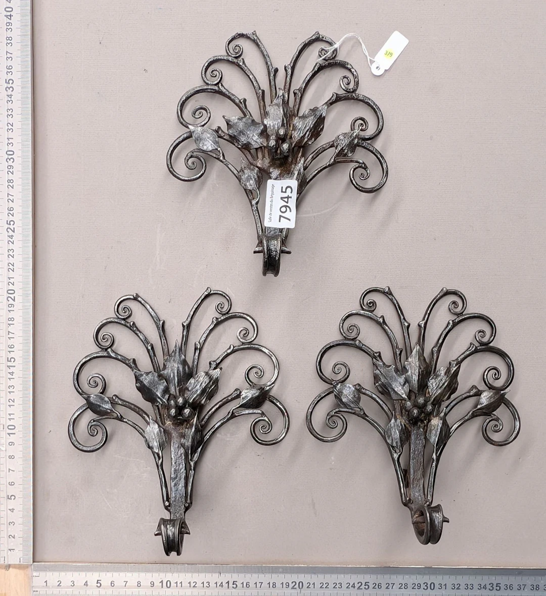 3 wrought-iron coat racks - See photos for dimensions and condition