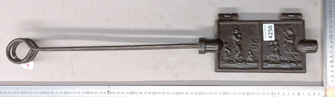 Vintage waffle and wafer maker—see photos for dimensions and condition