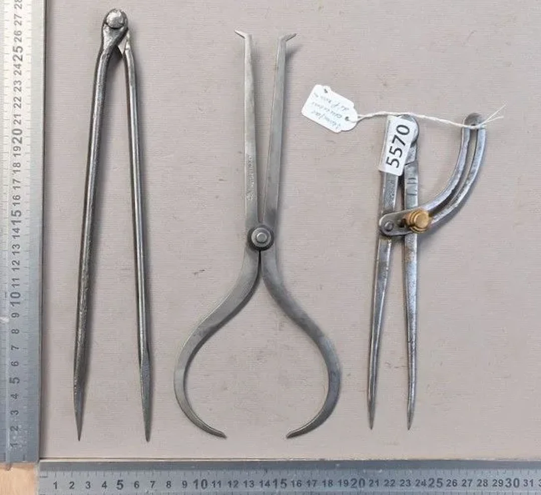 Three antique compasses with hallmarks—see photos for dimensions and condition