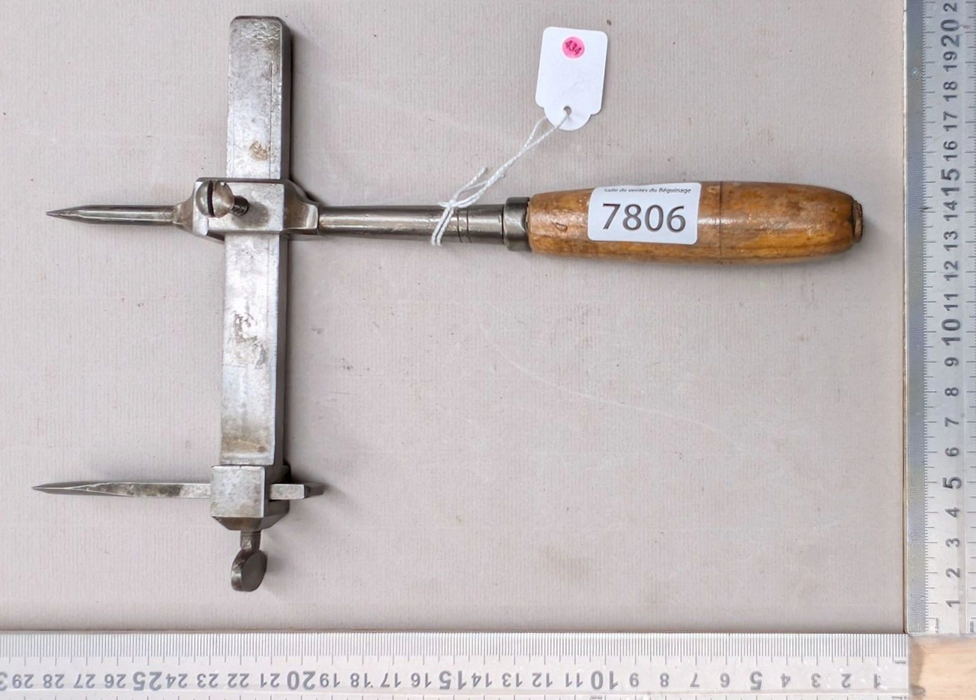Antique saddler's compass—see photos for dimensions and condition