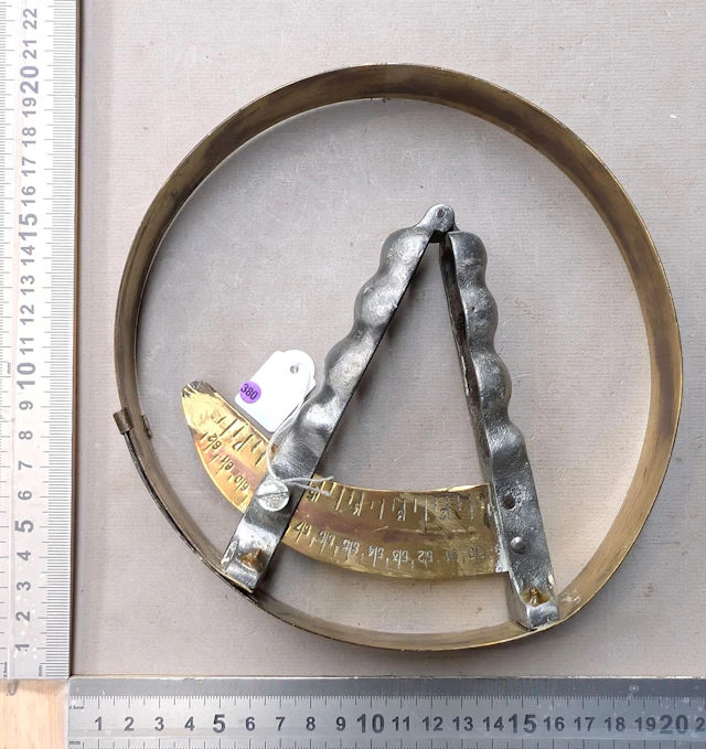 1 hatmaker's compass—see photos for dimensions and condition