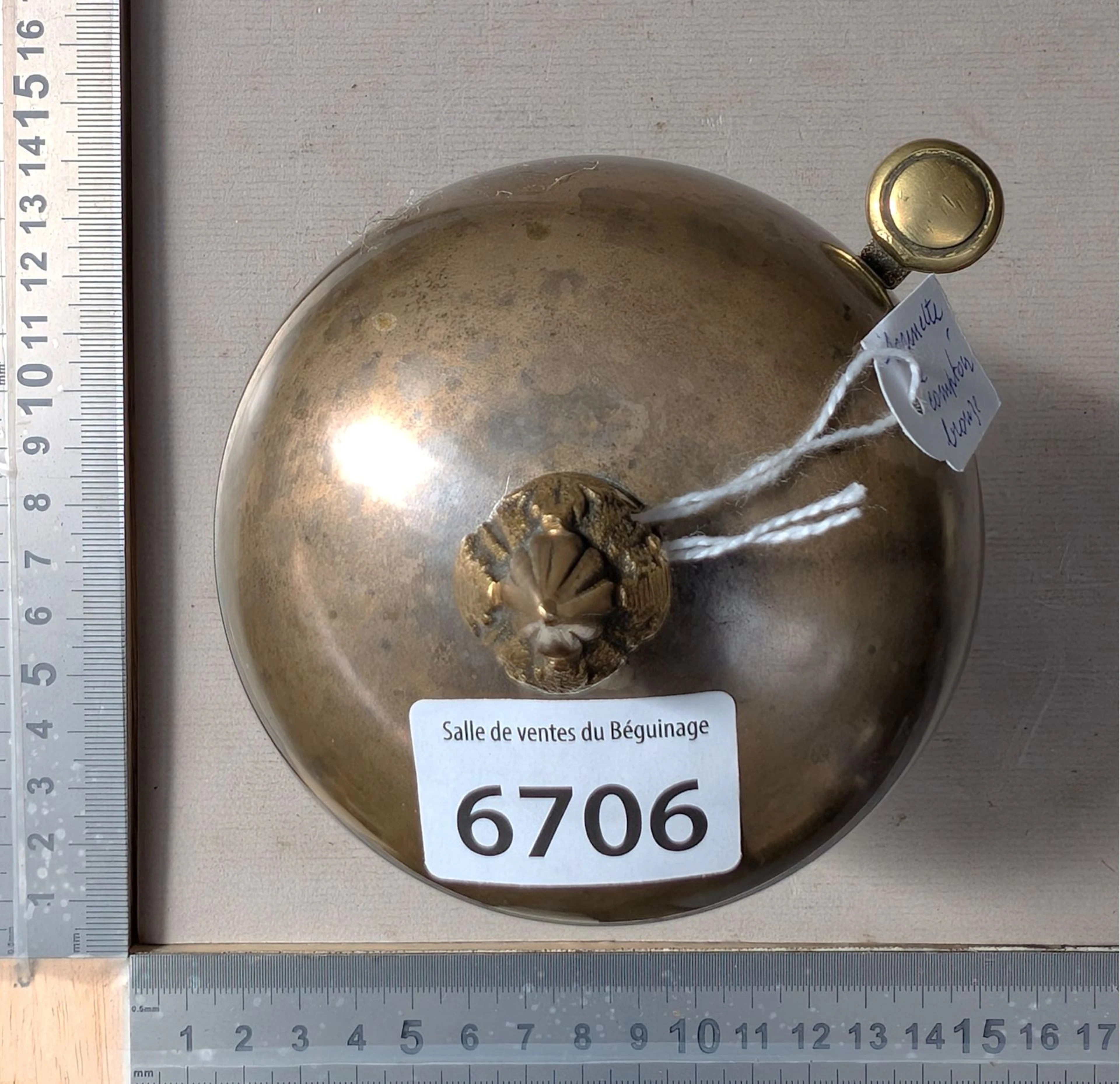 1 bronze counter bell—see photos for dimensions and condition