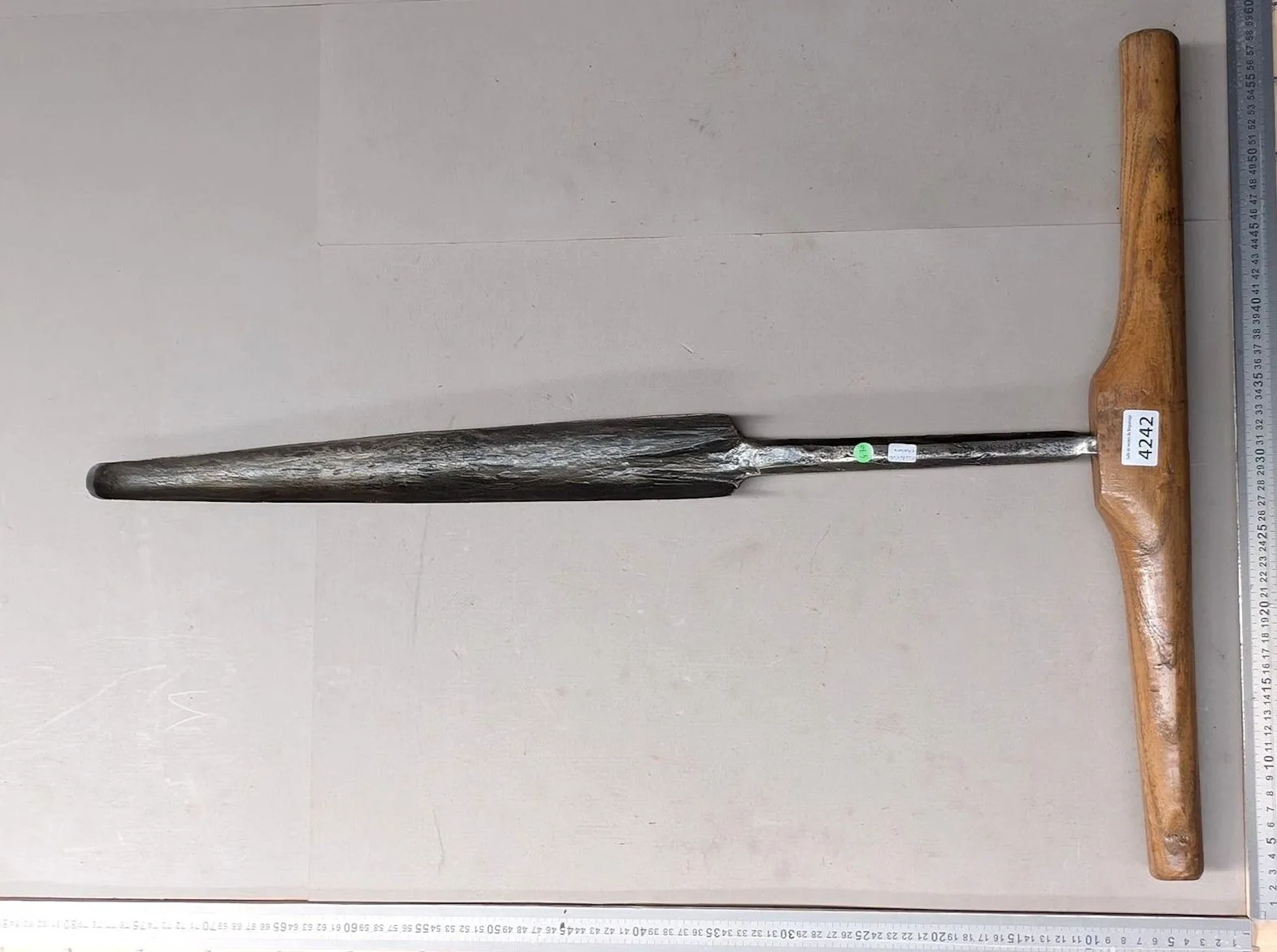 1 wheelwright's tool—see photos for dimensions and condition