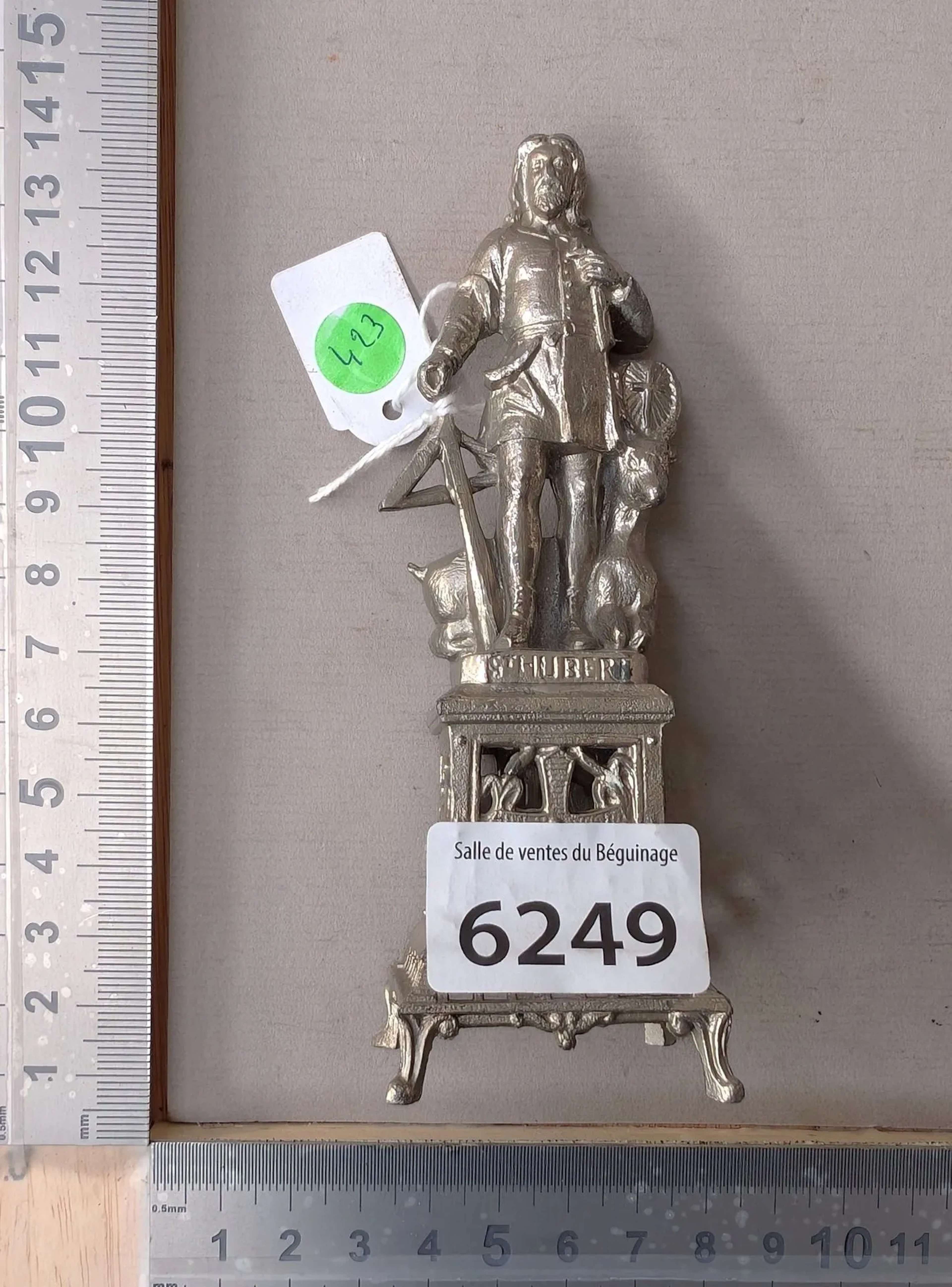 1 St. Hubert figurine made of pewter - See photos for dimensions and condition