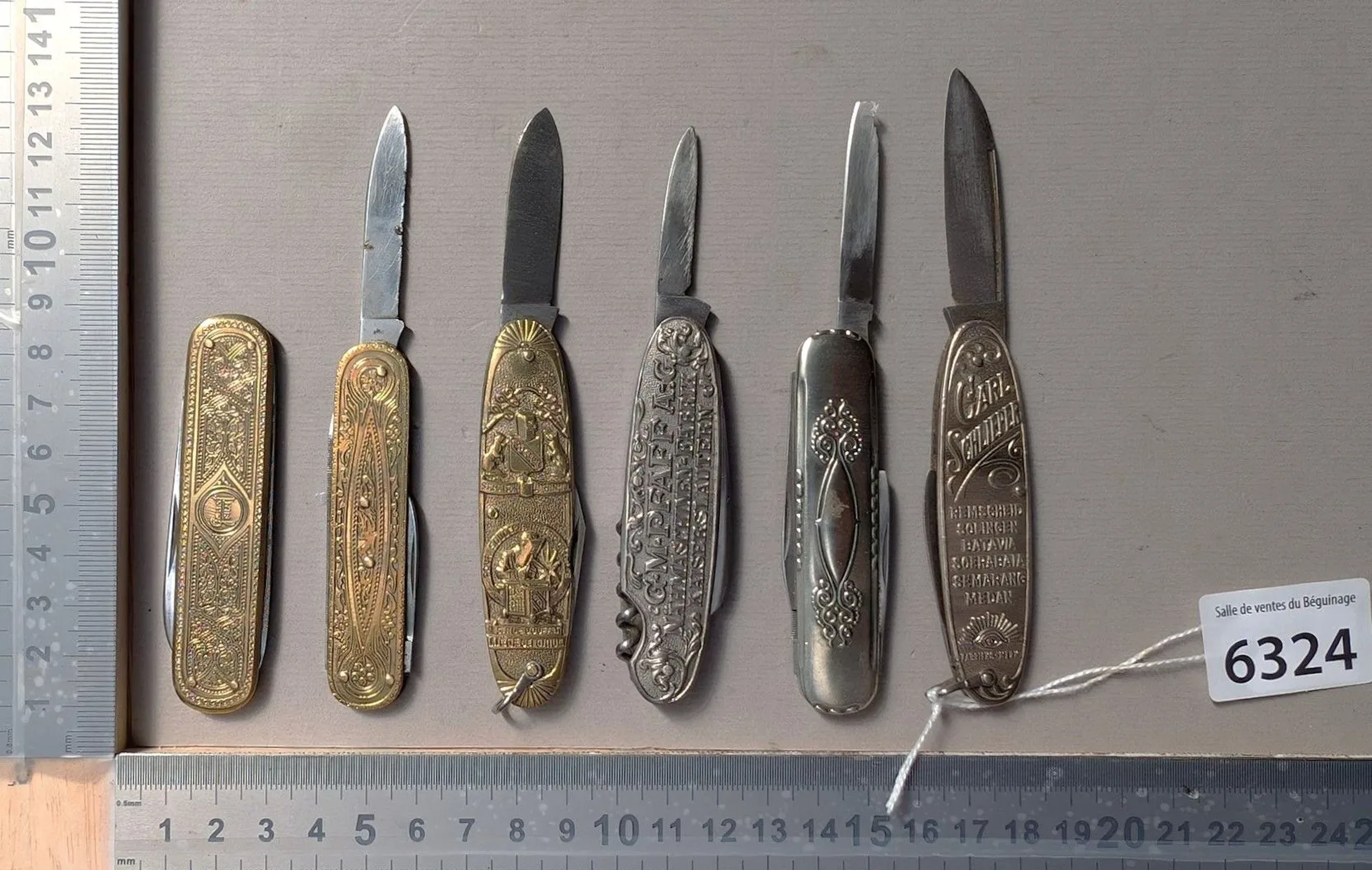 5 antique knives—see photos for dimensions and condition