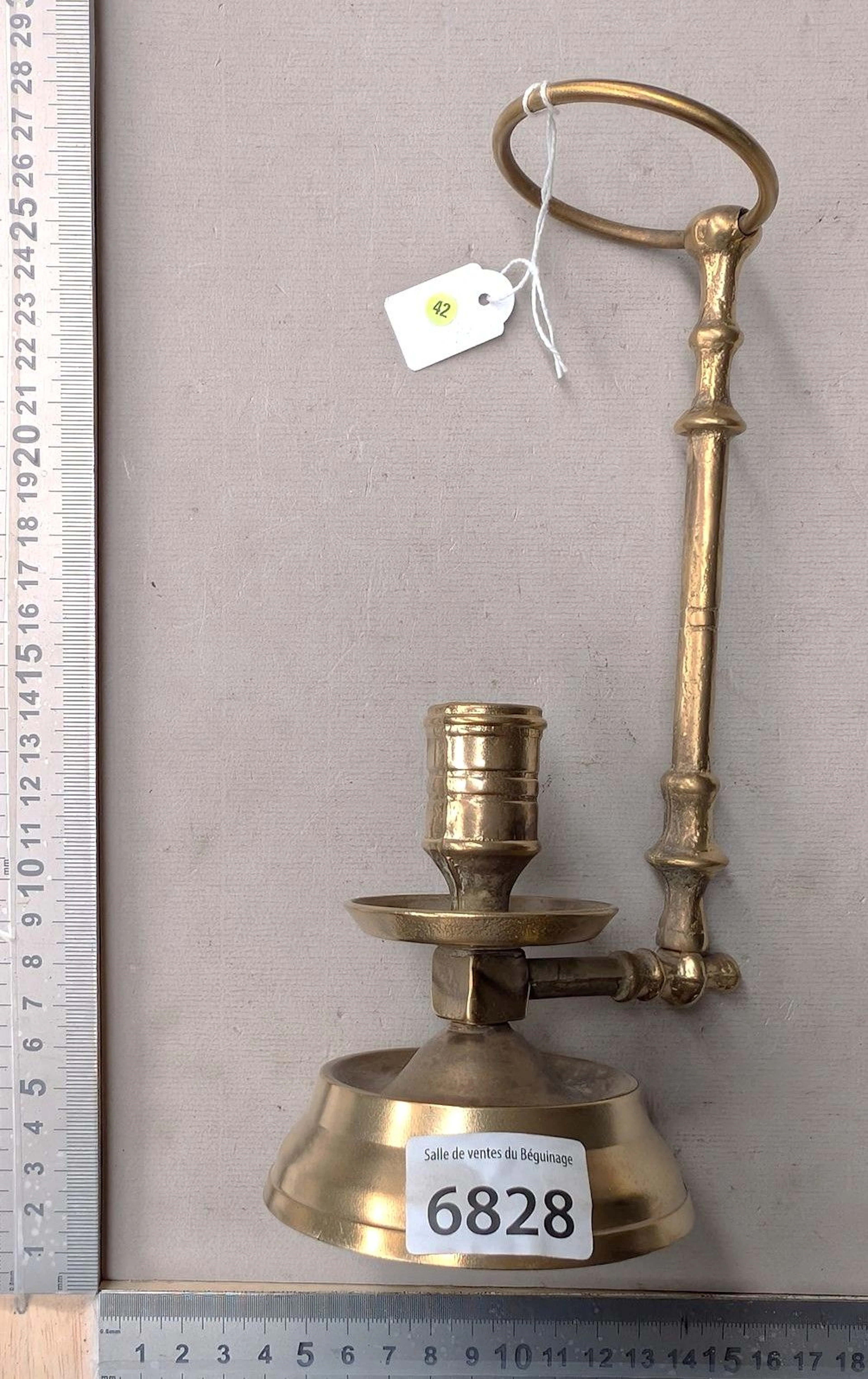 Antique brass candlestick - See photos for dimensions and condition