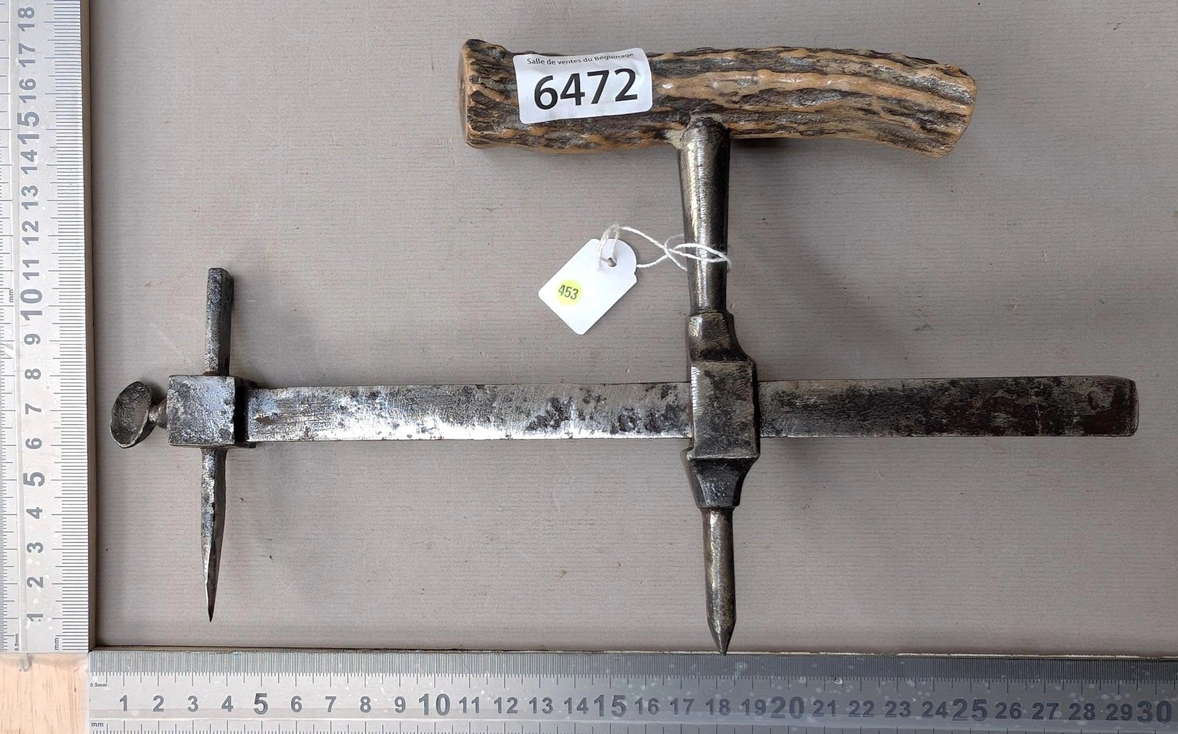 1 leather compass with washers—see photos for dimensions and condition