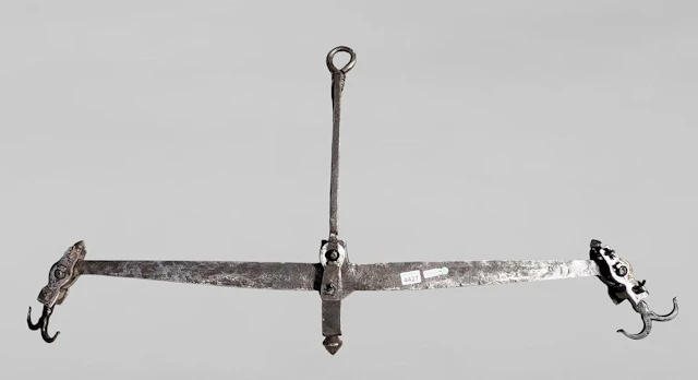 1 antique 17th-century wrought-iron scale—see photos for dimensions