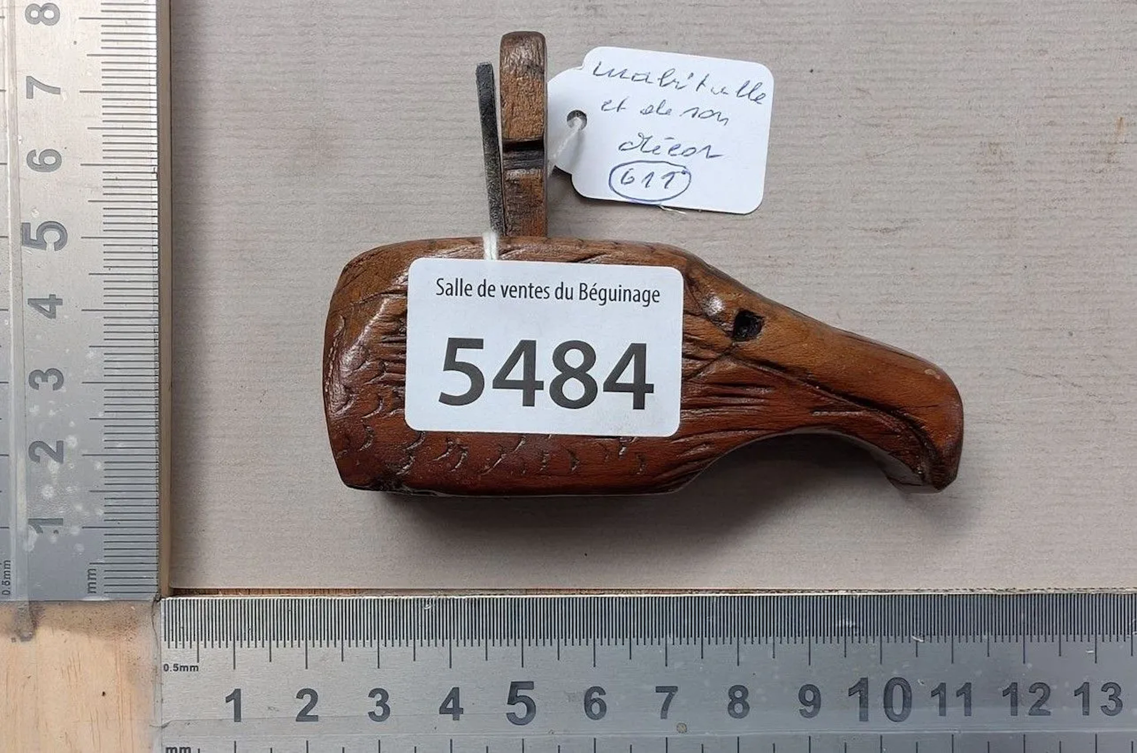 Antique 19th-century bodywork plane; the exact profile of the cutting
