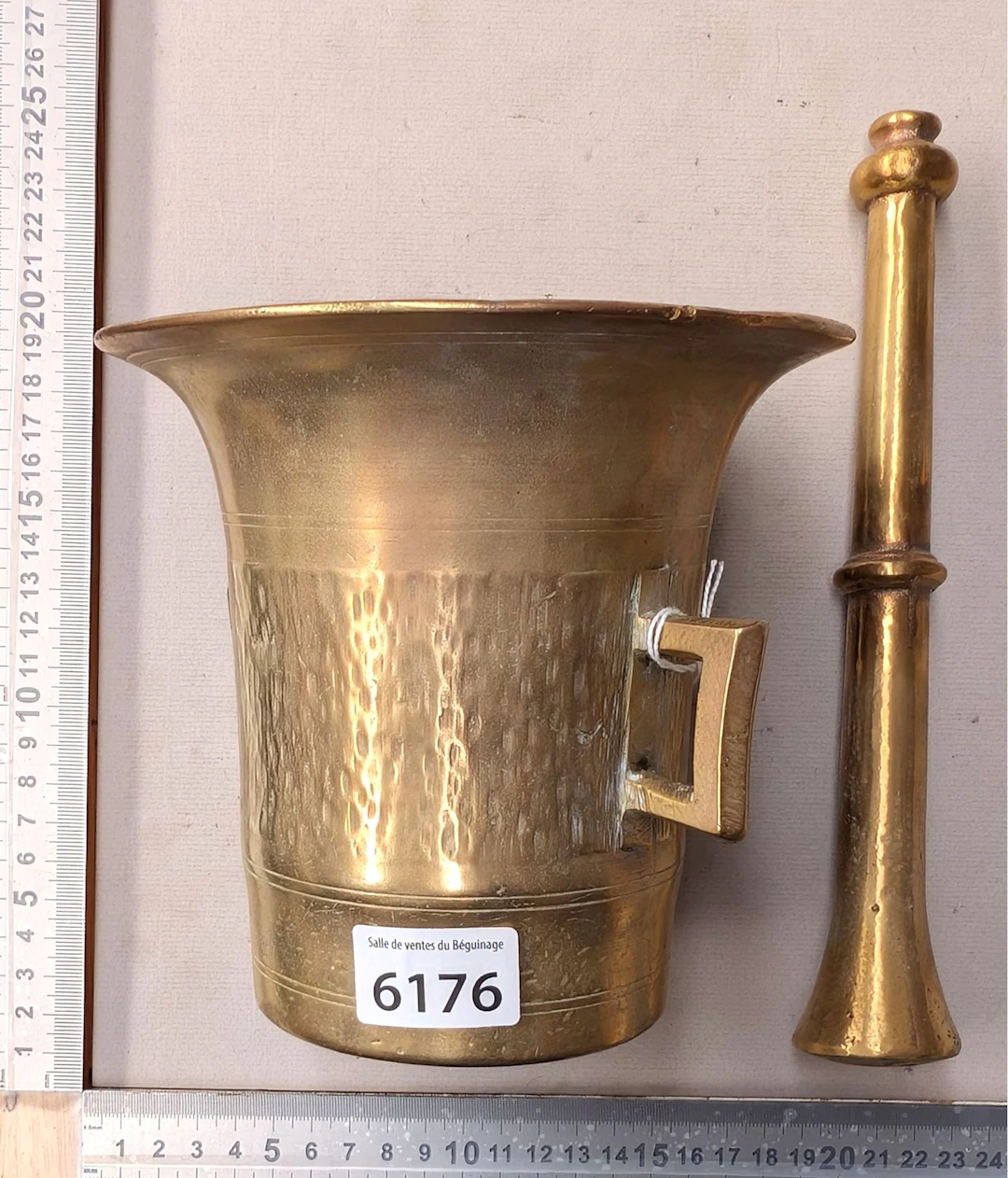 Bronze mortar and pestle—see photos for dimensions and condition