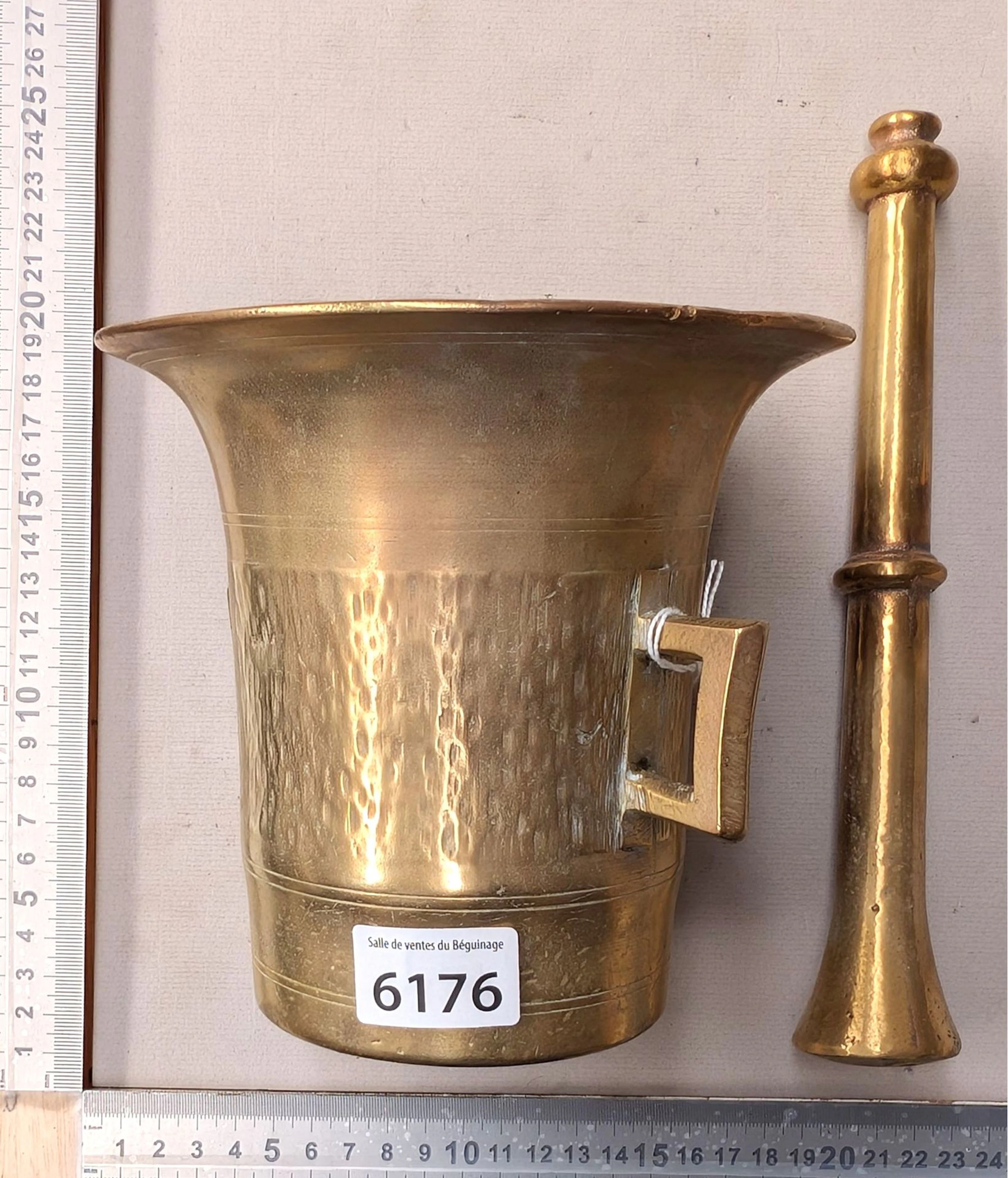 Bronze mortar and pestle—see photos for dimensions and condition