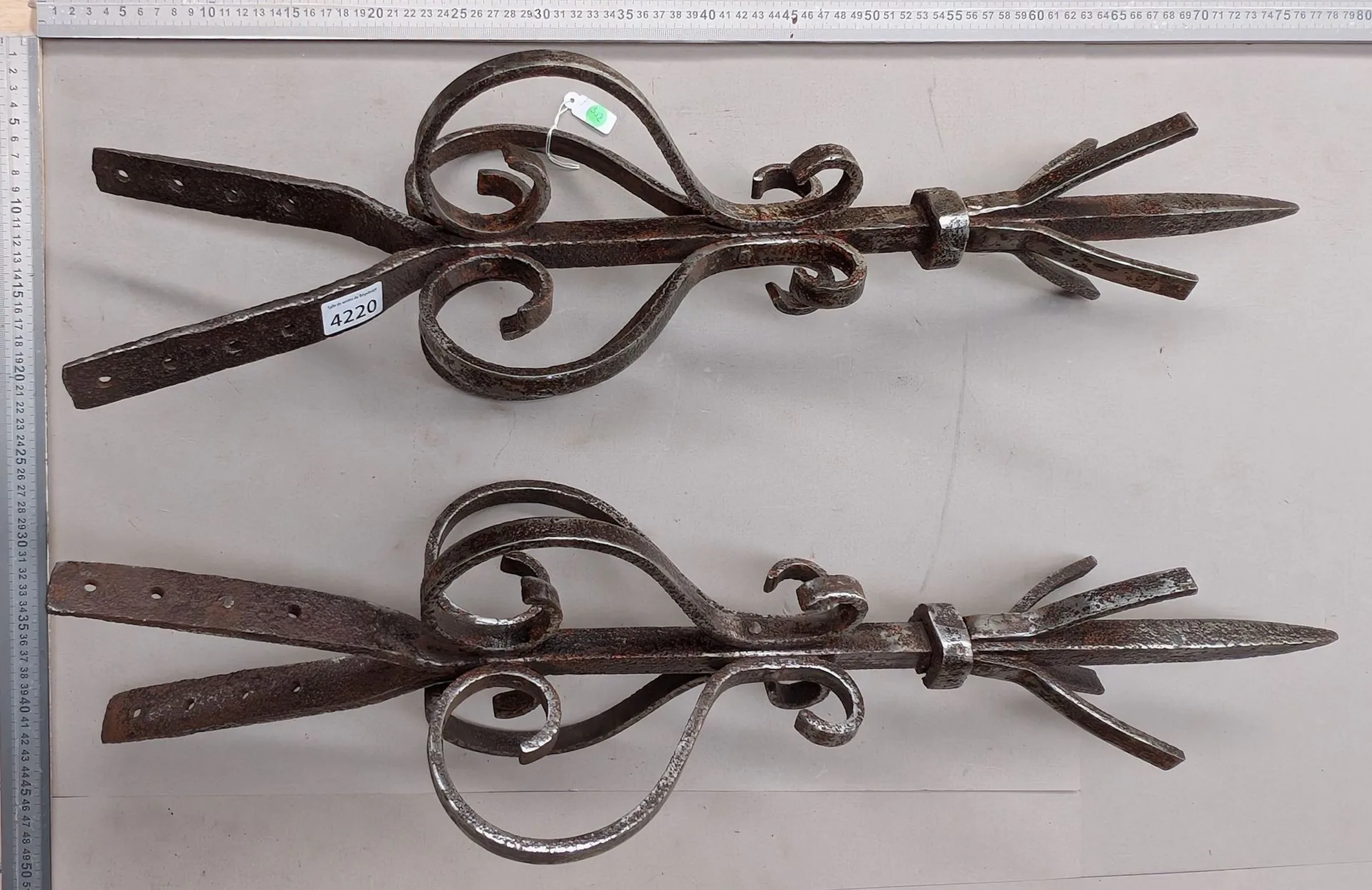 2 wrought iron roof brackets - See photos for dimensions and condition