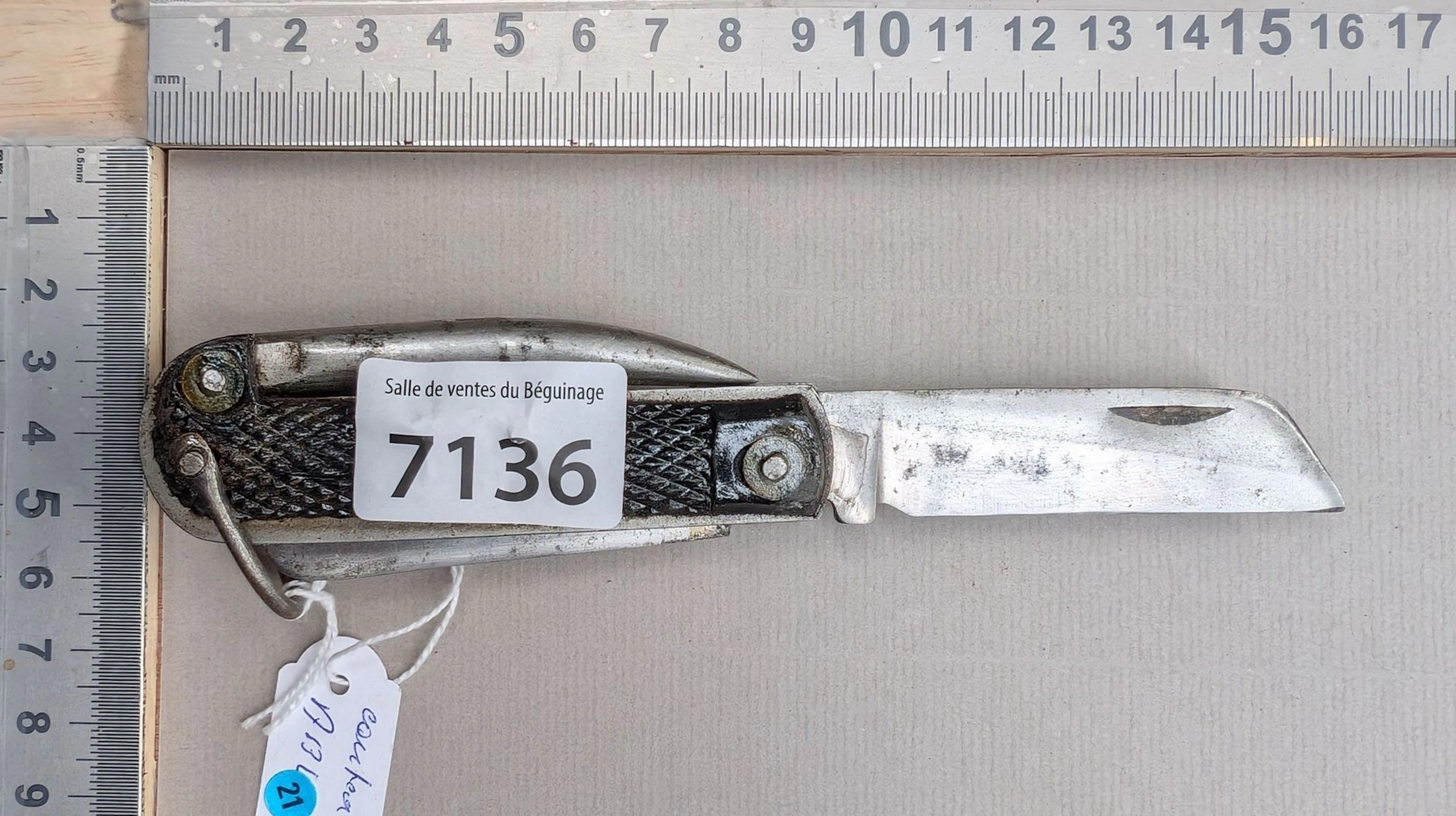Vintage ABL knife. 4 functions—see photos for dimensions and condition