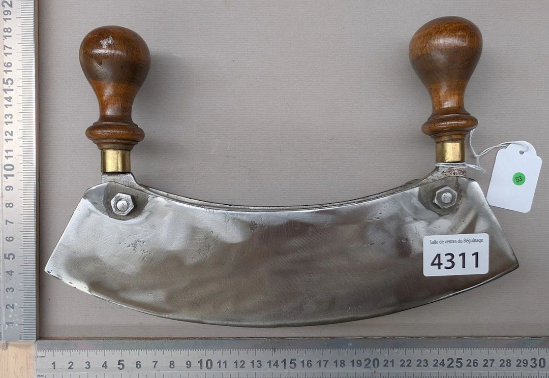 1 vintage vegetable chopper with 3 blades—see photos for dimensions