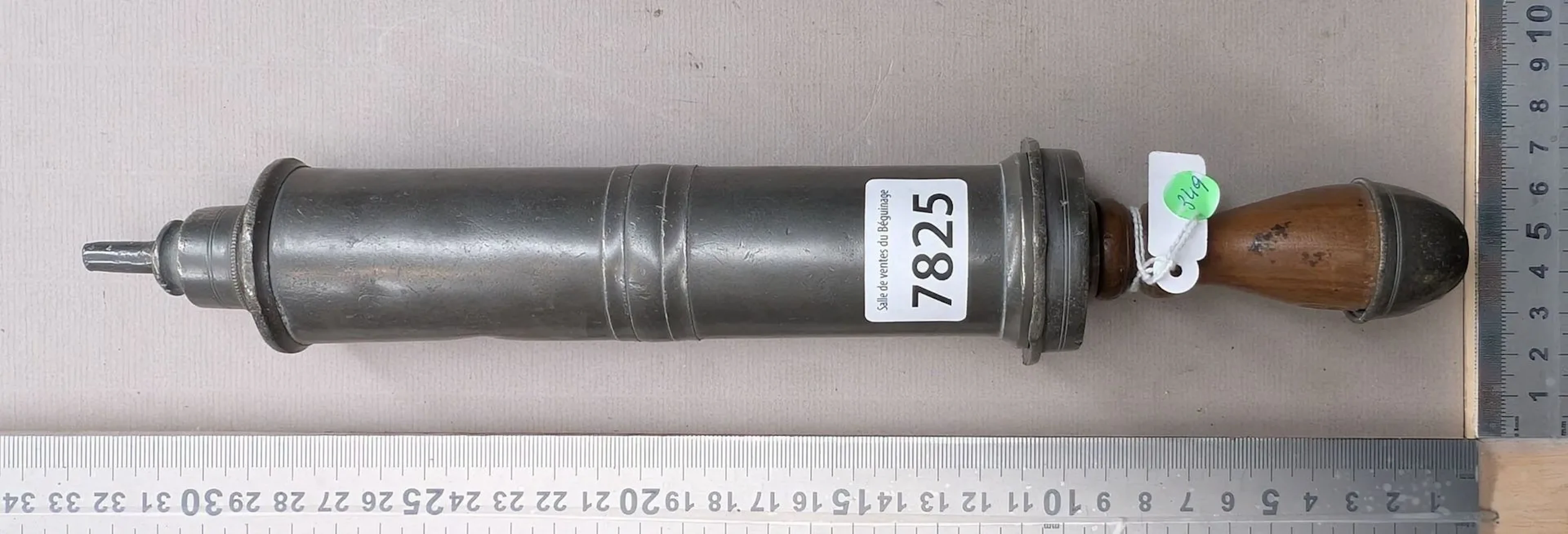 1 antique enema syringe - See photos for dimensions and condition