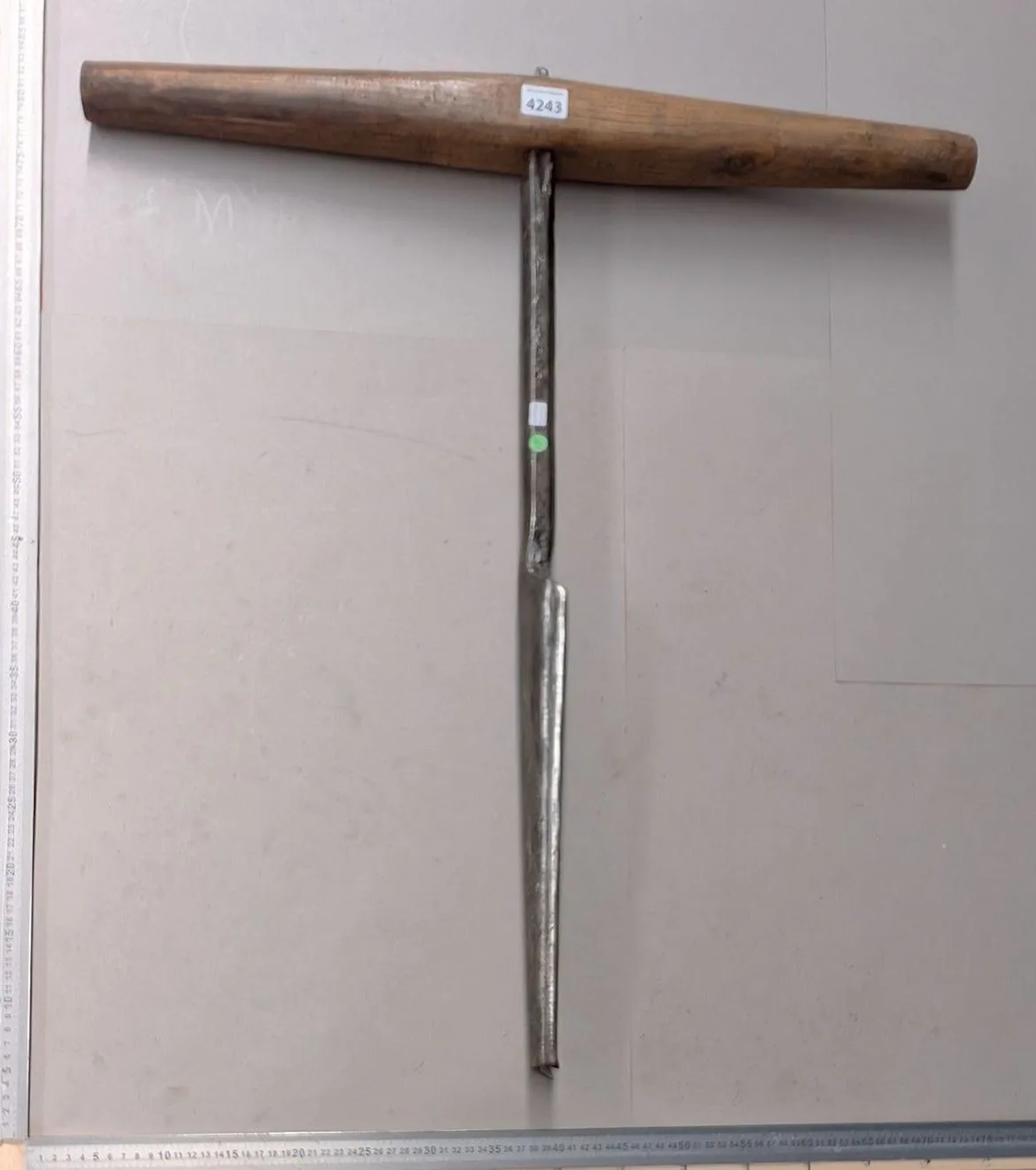 1 wheelwright's tool—see photos for dimensions and condition