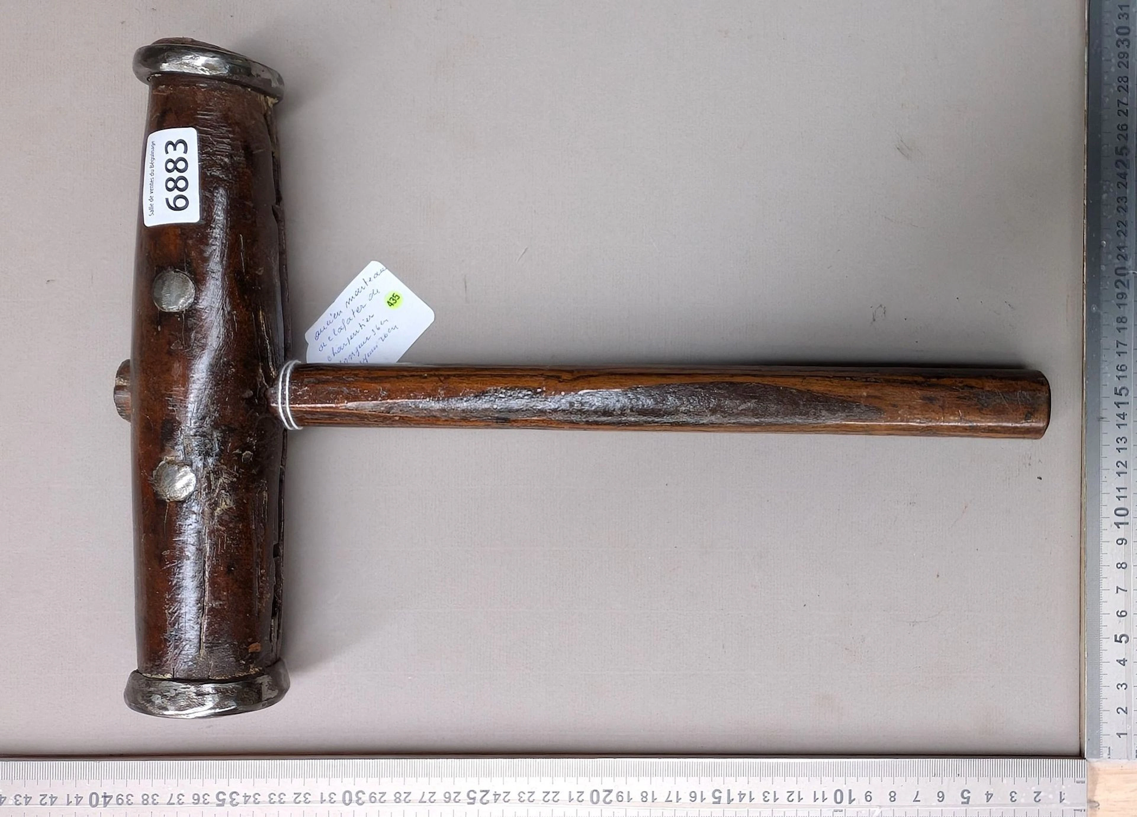 1 antique carpenter's chisel hammer—see photos for dimensions and condition