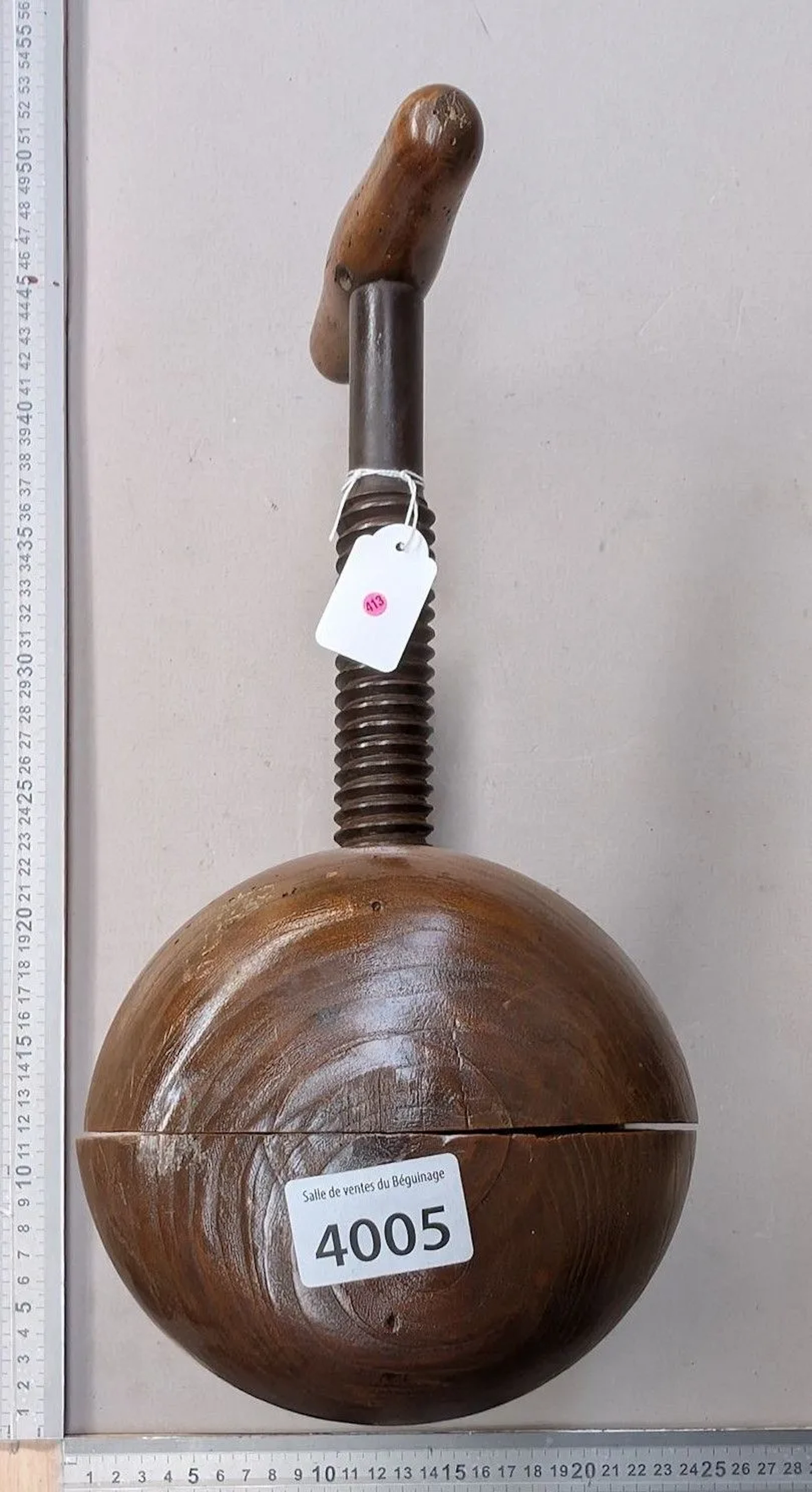 Vintage hat mold - See photos for dimensions and condition