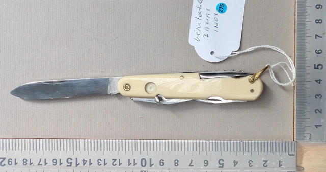 1 genuine 7-function DAMAS INOX knife—see photos for dimensions and condition
