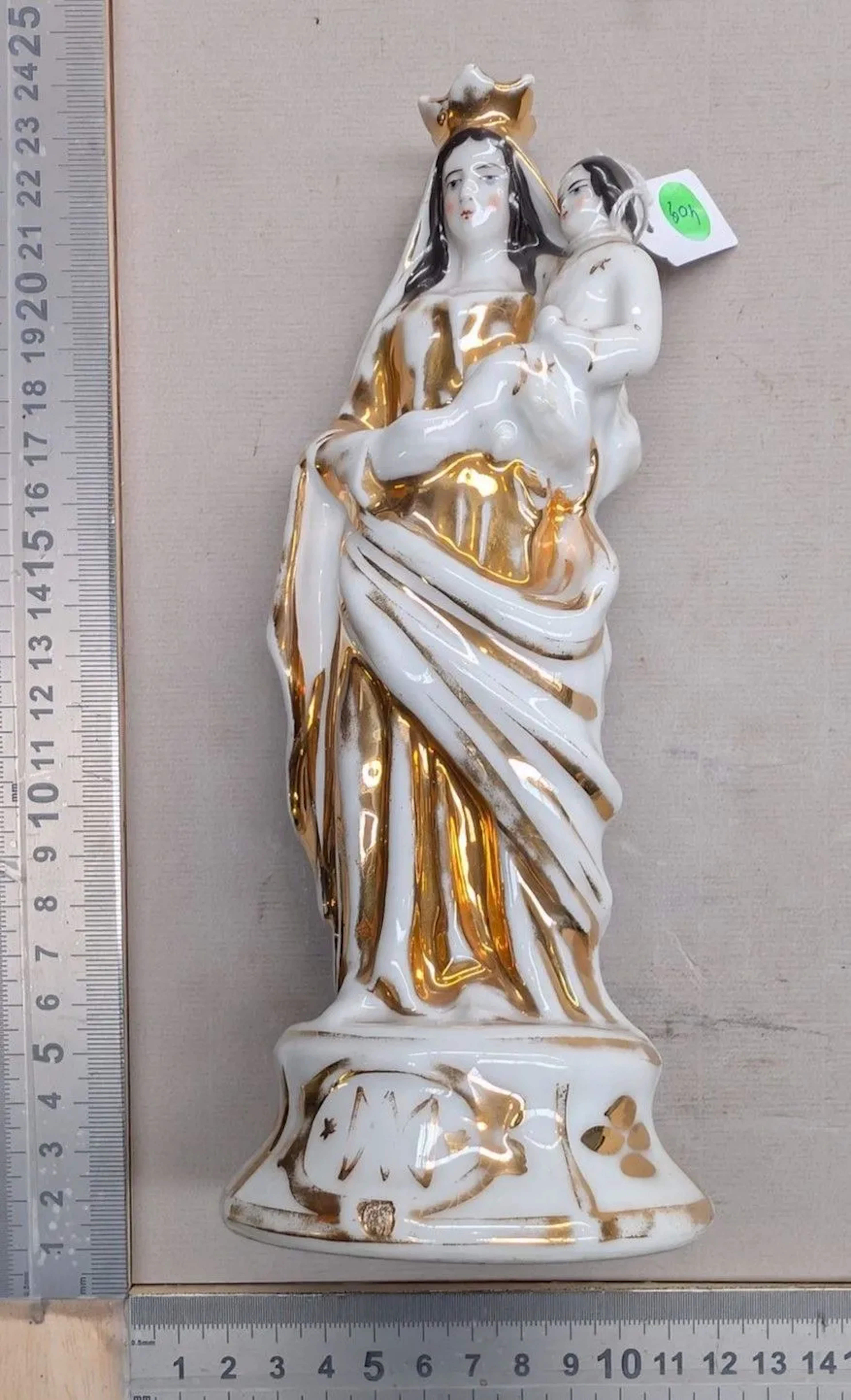 1 Earthenware Virgin and Child - See photos for dimensions and condition