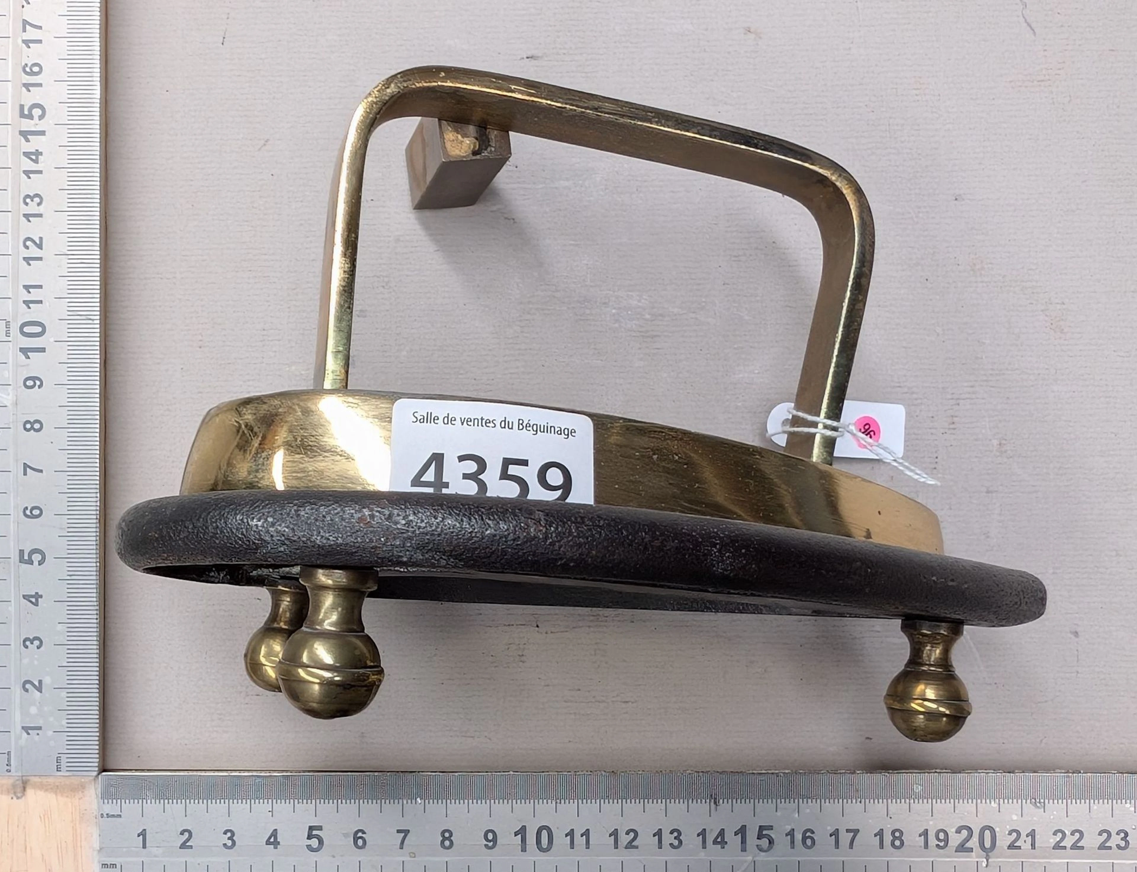 Antique iron - See photos for dimensions and condition