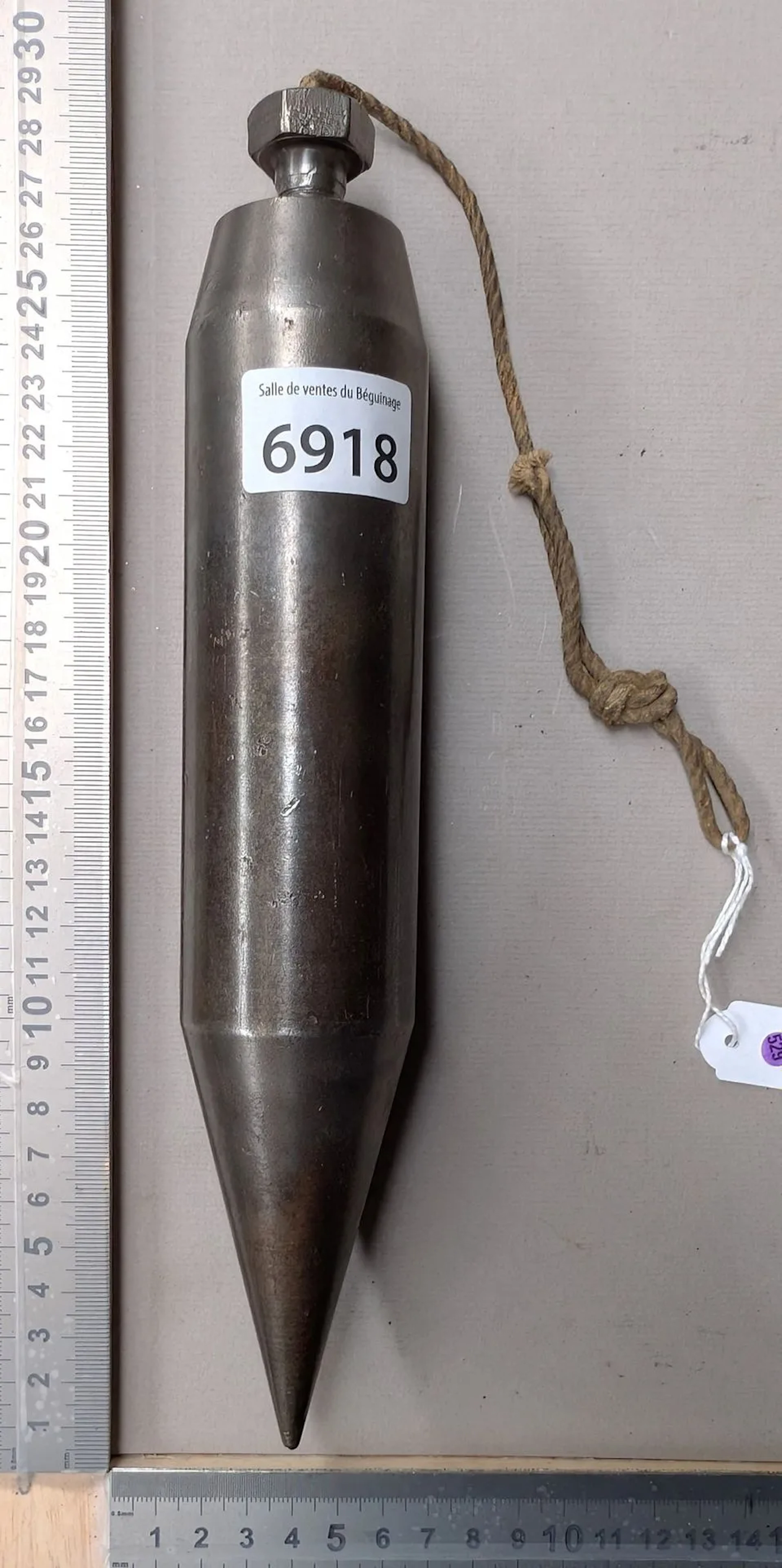 1 very large iron plumb line for an elevator - See photos for dimensions
