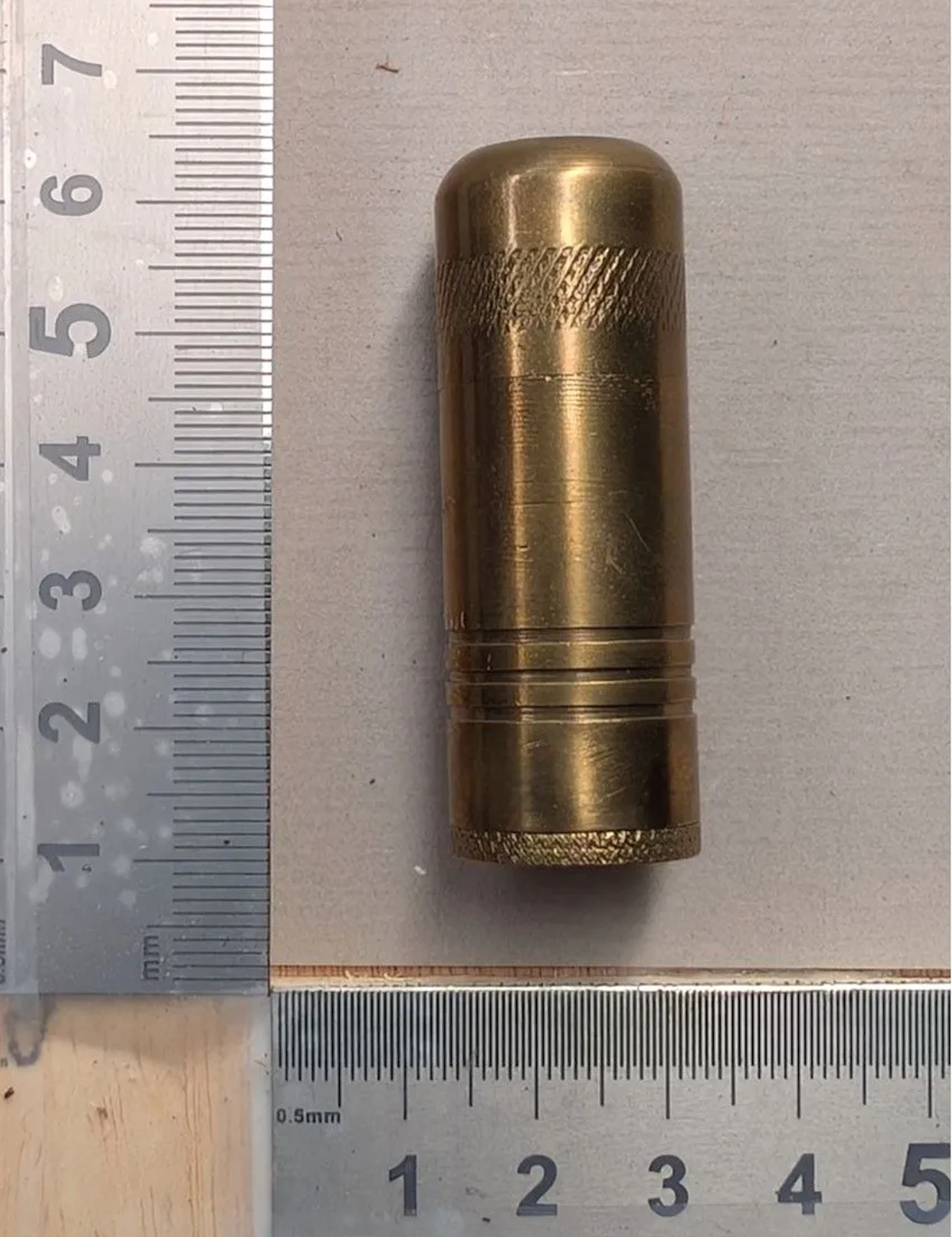 1 antique trench lighter, handmade by a soldier—see photos for dimensions
