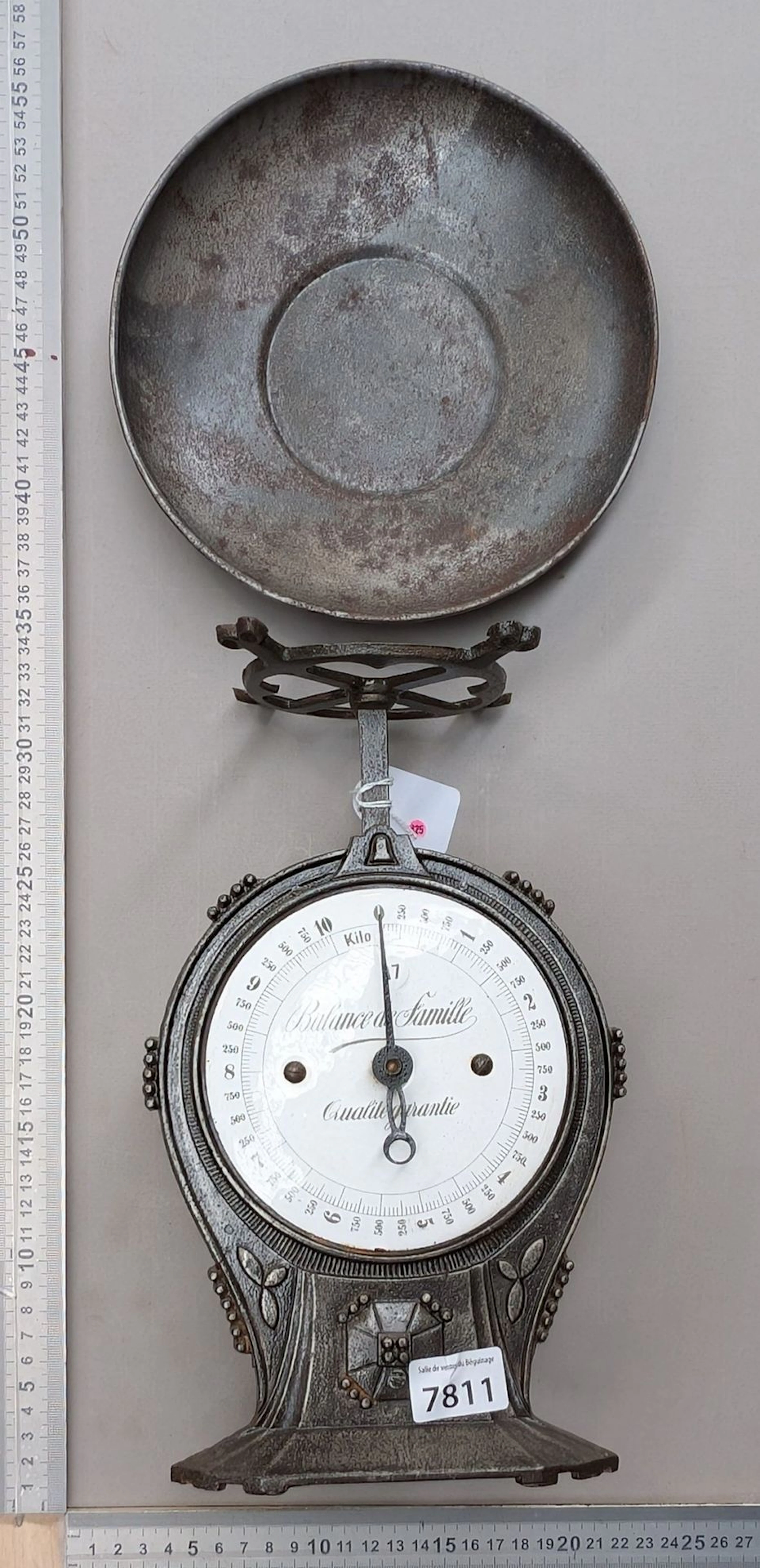 Family scale—see photos for dimensions and condition