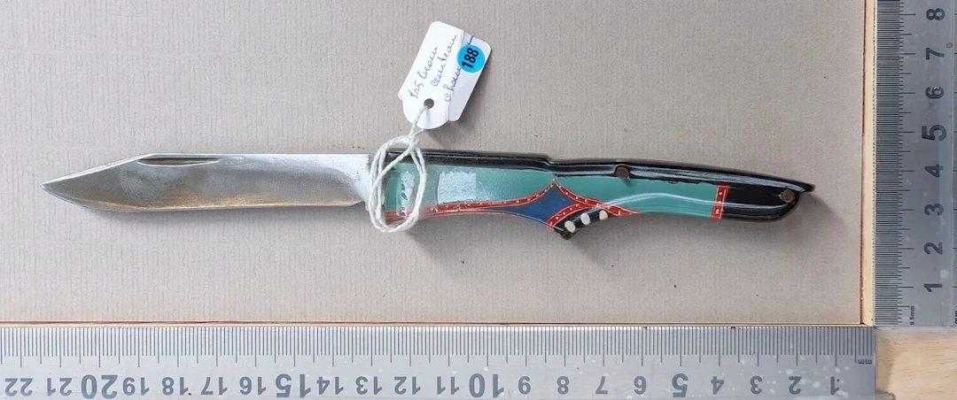 A very beautiful antique shoe knife—see photos for dimensions and condition