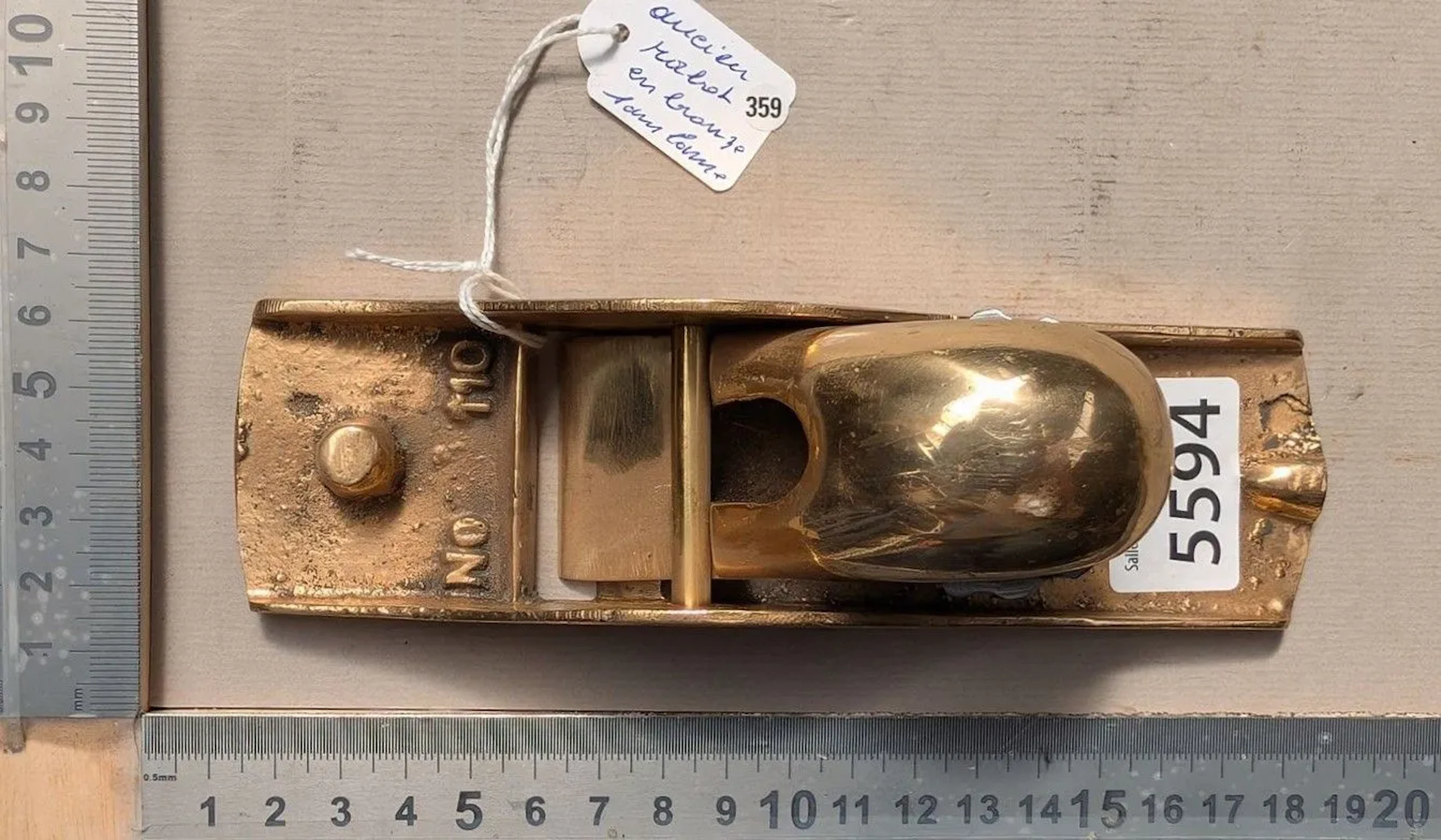 Antique bronze plane, without blade—see photos for dimensions and condition