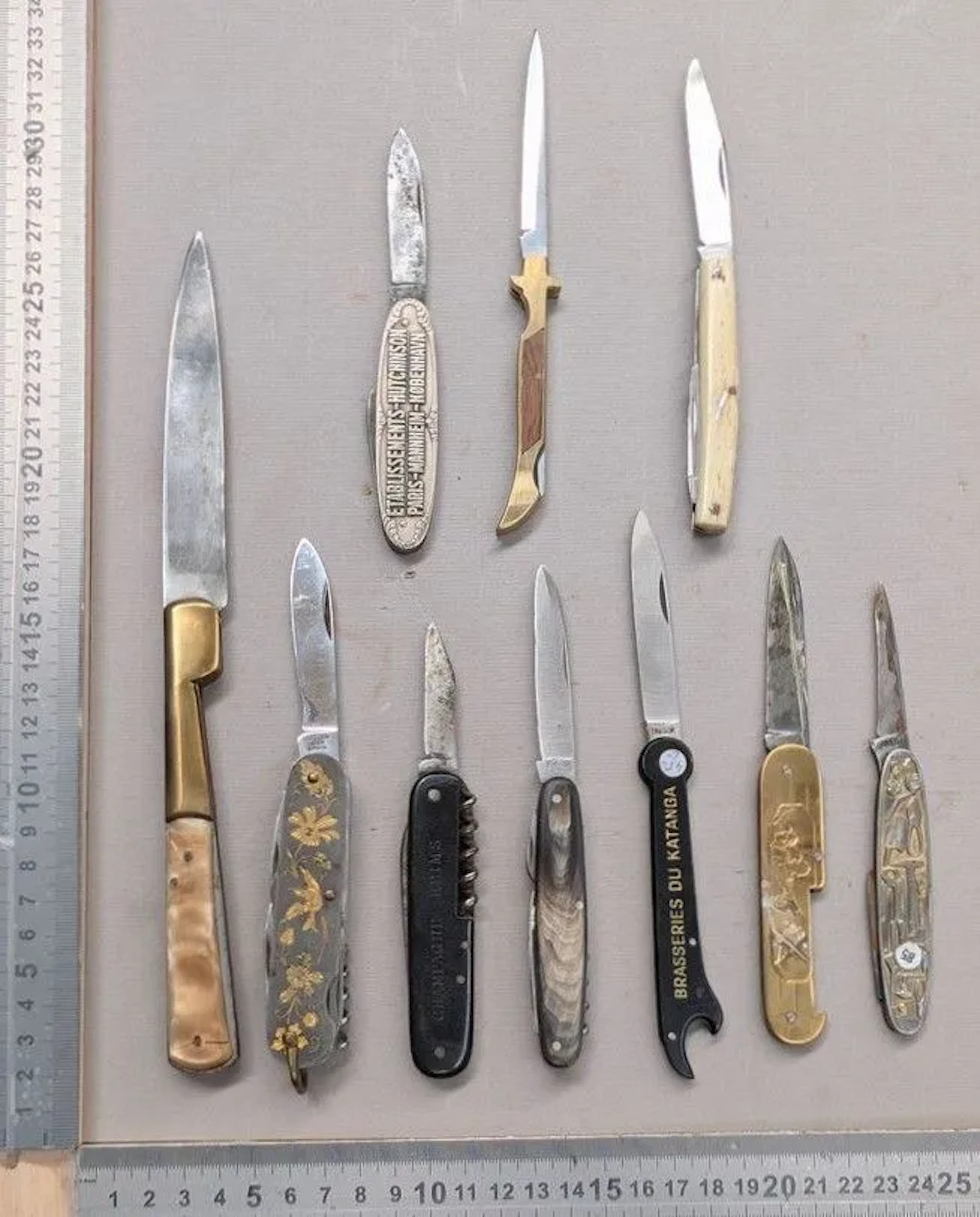 Set of antique knives or pocket knives—see photos for dimensions and condition