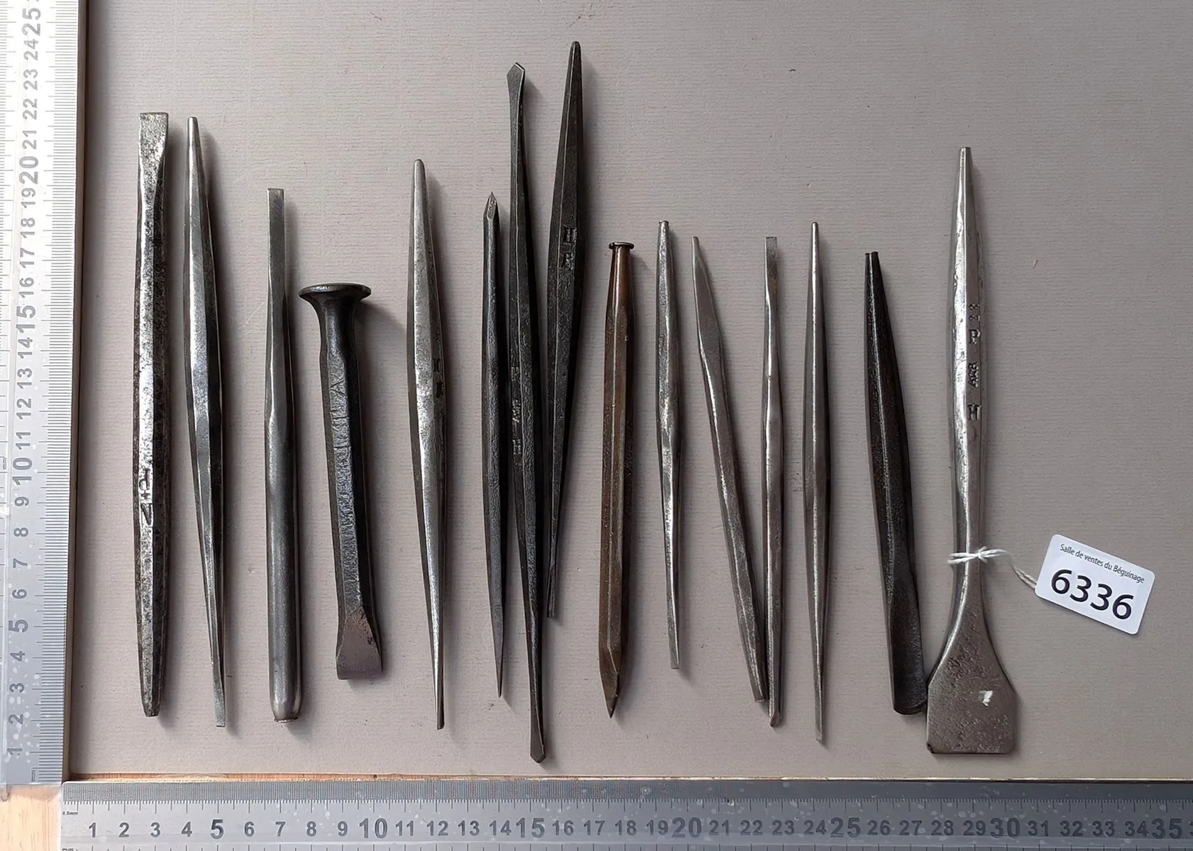 15 antique sculptor's chisels—see photos for dimensions and condition