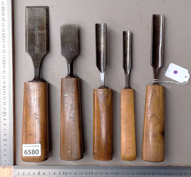 5 carpenter's, cabinetmaker's, and sculptor's gouges—see photos for